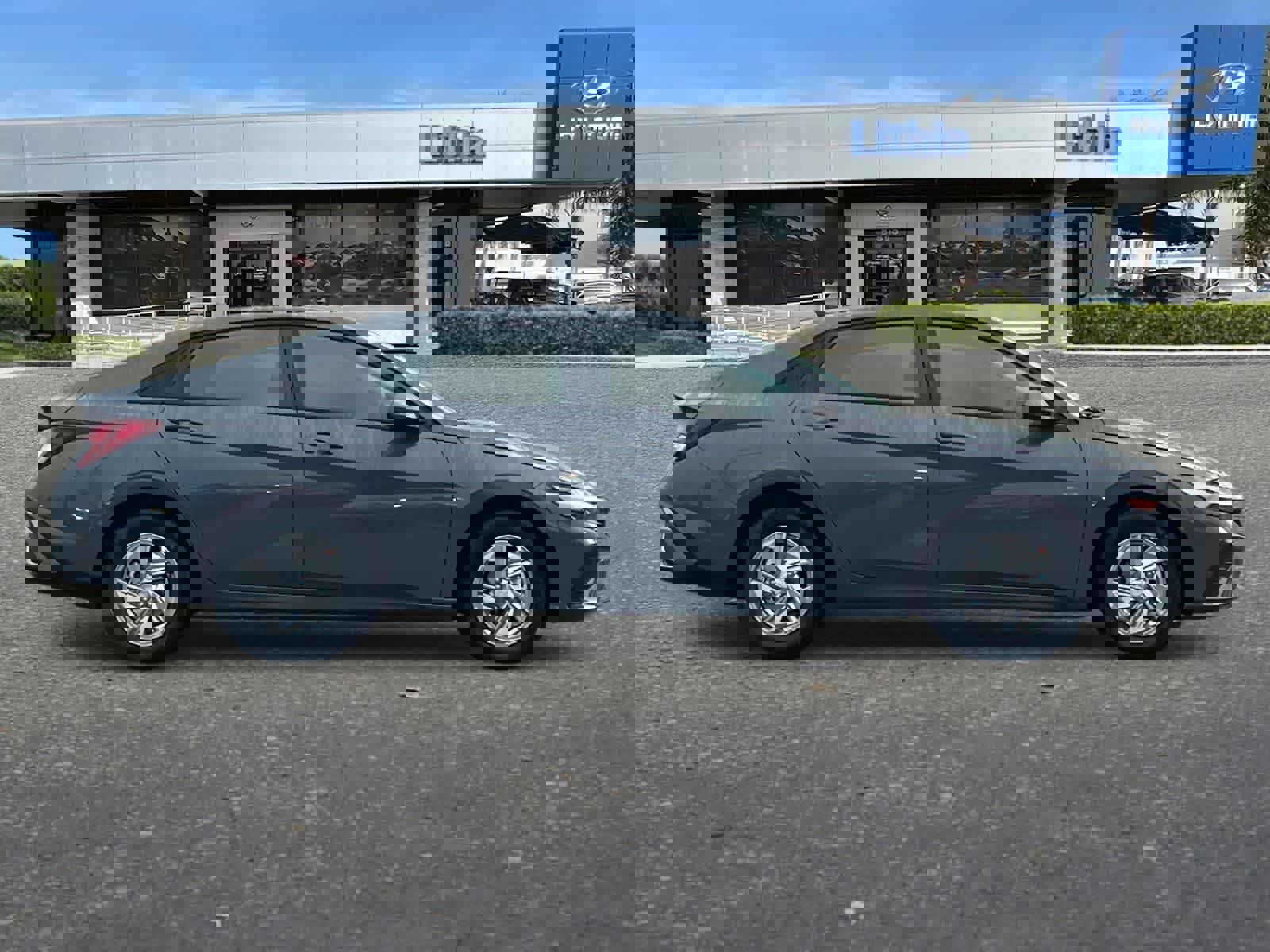 New 2026 Hyundai Elantra SE w/ Cargo Package image 9