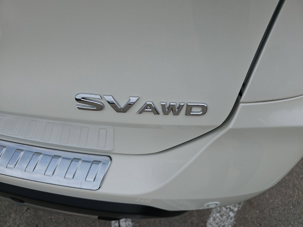 Used 2020 Nissan Rogue SV w/ Sun & Sound Touring Package AWD/4WD image 16