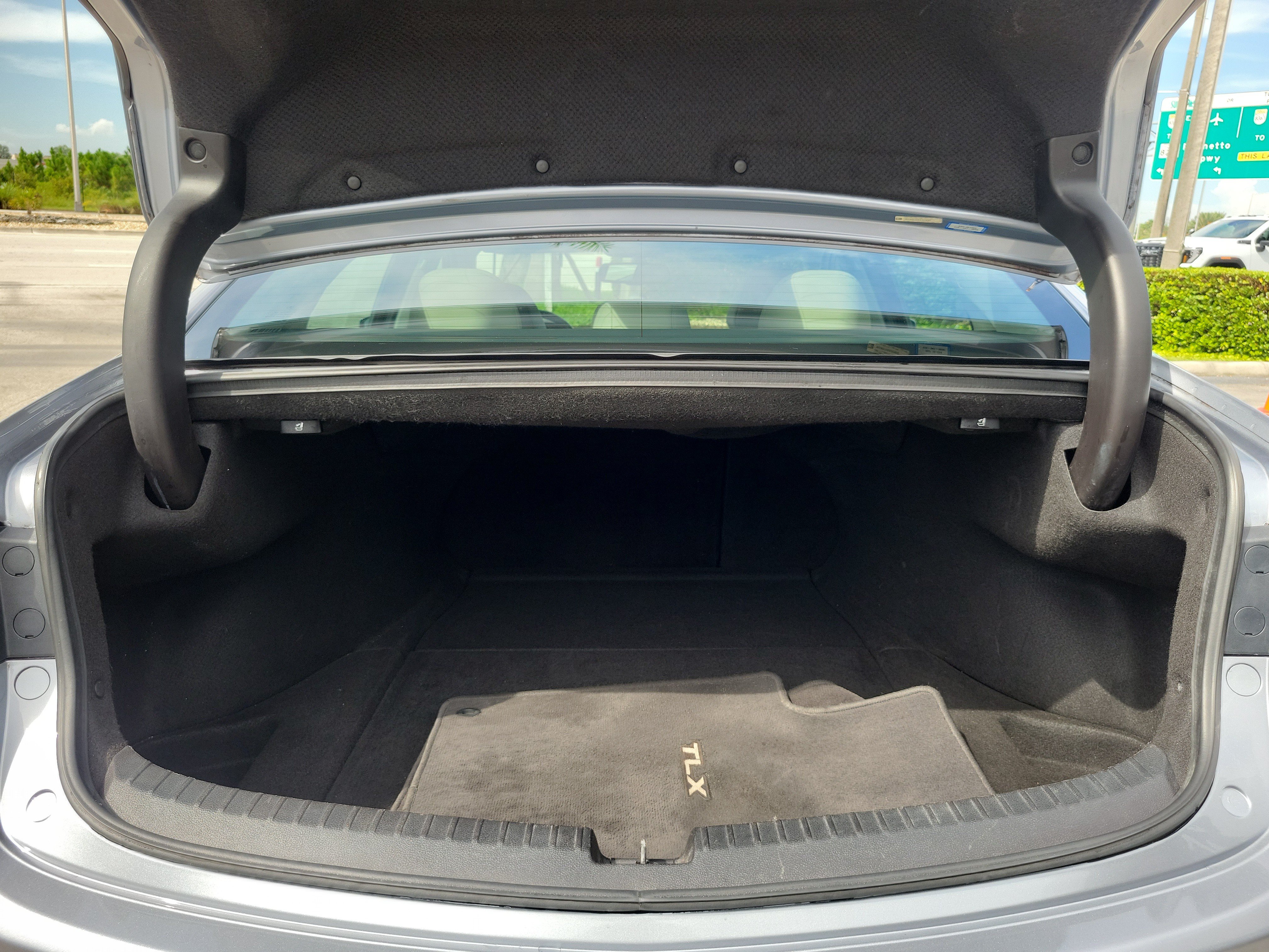 Used 2016 Acura TLX V6 FWD image 25