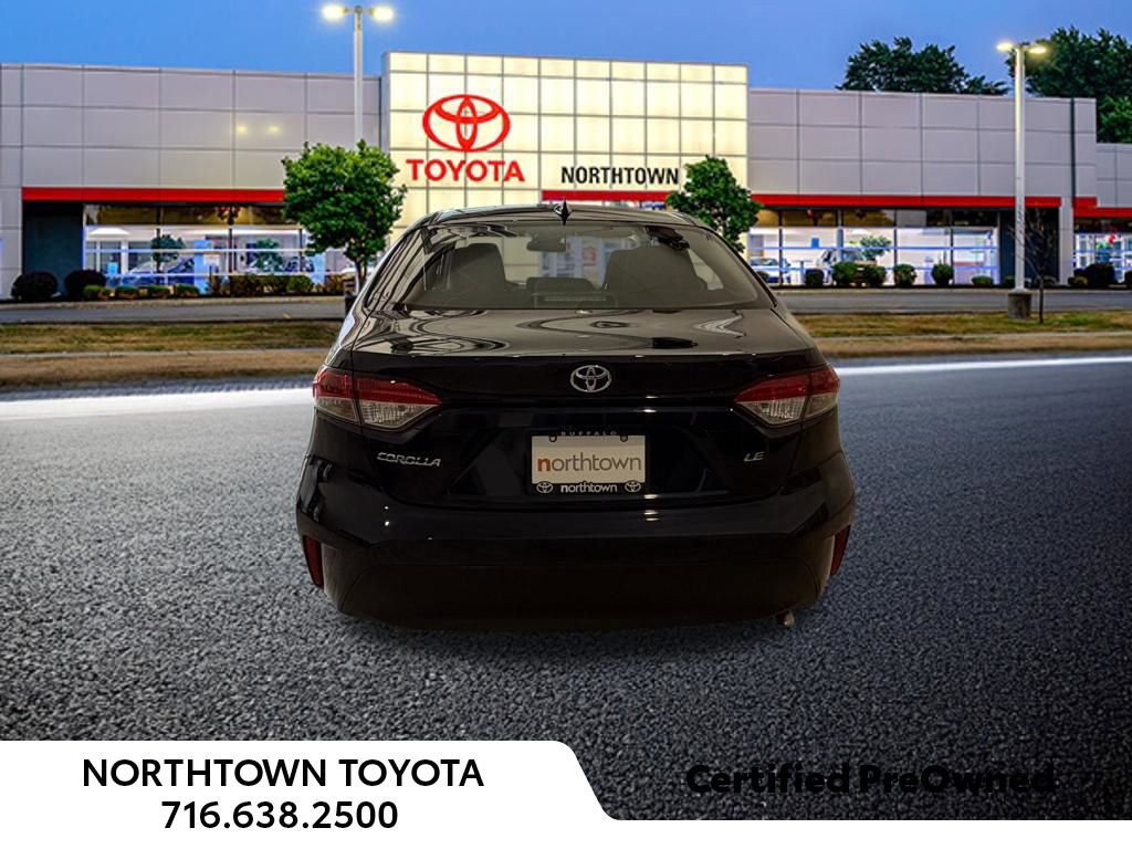 Used 2025 Toyota Corolla LE image 31