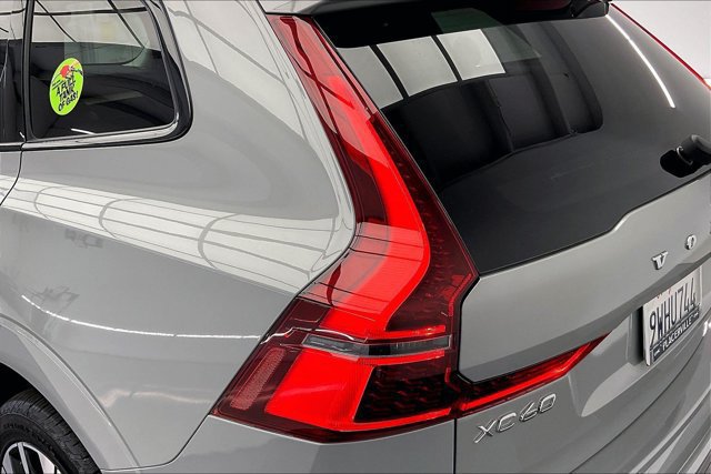 Used 2026 Volvo XC60 B5 Plus w/ Climate Package PRO AWD/4WD image 29