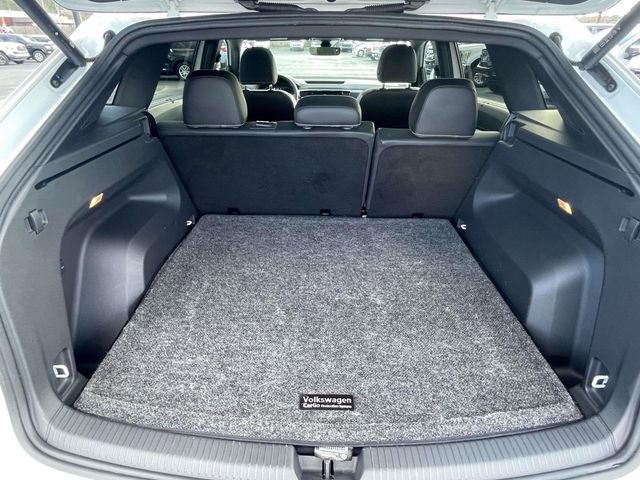 Used 2023 Volkswagen Atlas Cross Sport SEL Premium R-Line image 11