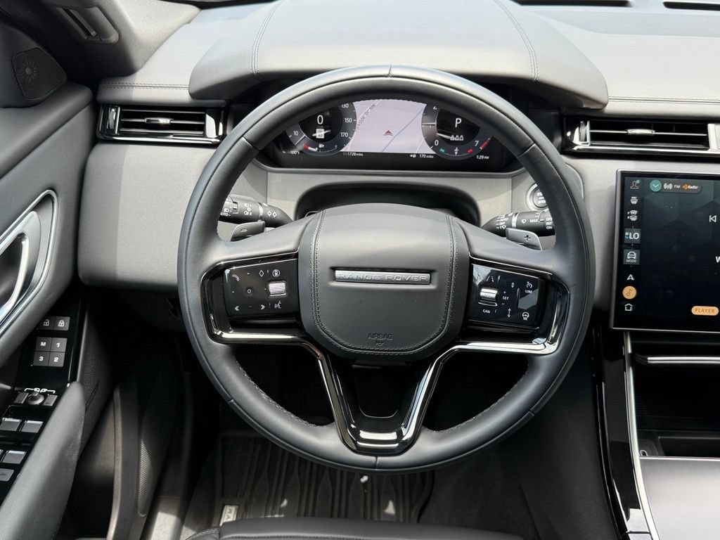 Certified 2026 Land Rover Range Rover Velar Dynamic SE AWD/4WD image 18