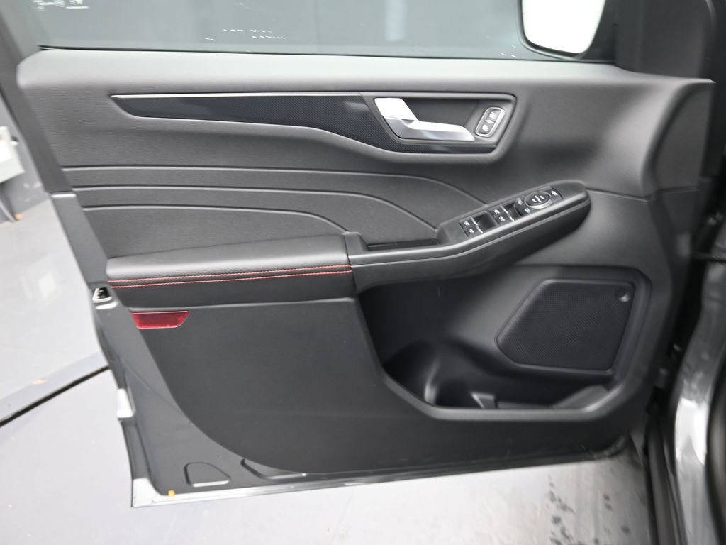 New 2026 Ford Escape ST-Line w/ Cold Weather Package image 16