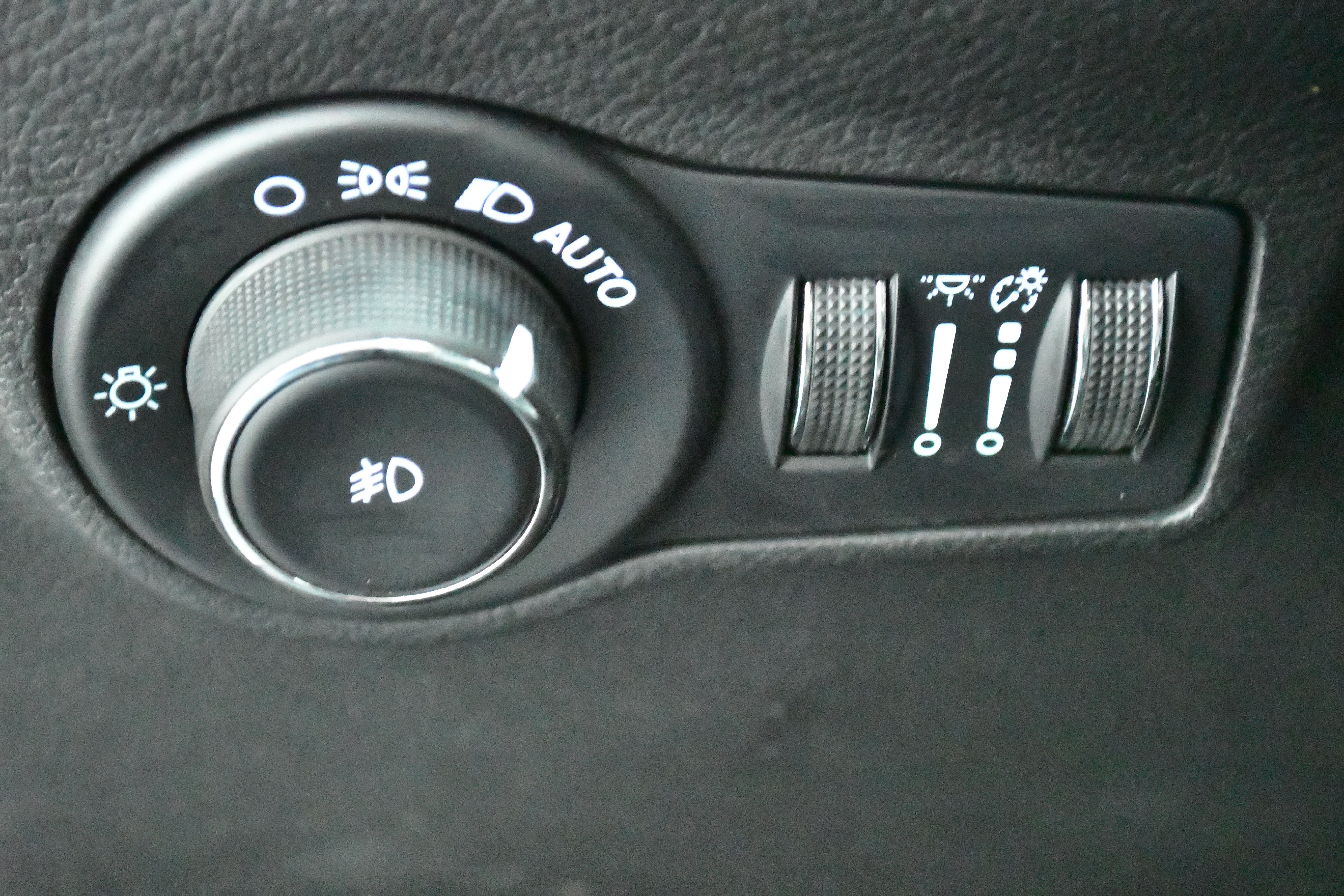 Used 2022 Jeep Compass Limited w/ Elite Group image 19