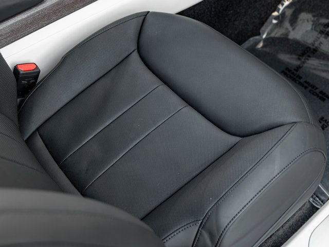 Used 2023 Land Rover Range Rover SE image 28