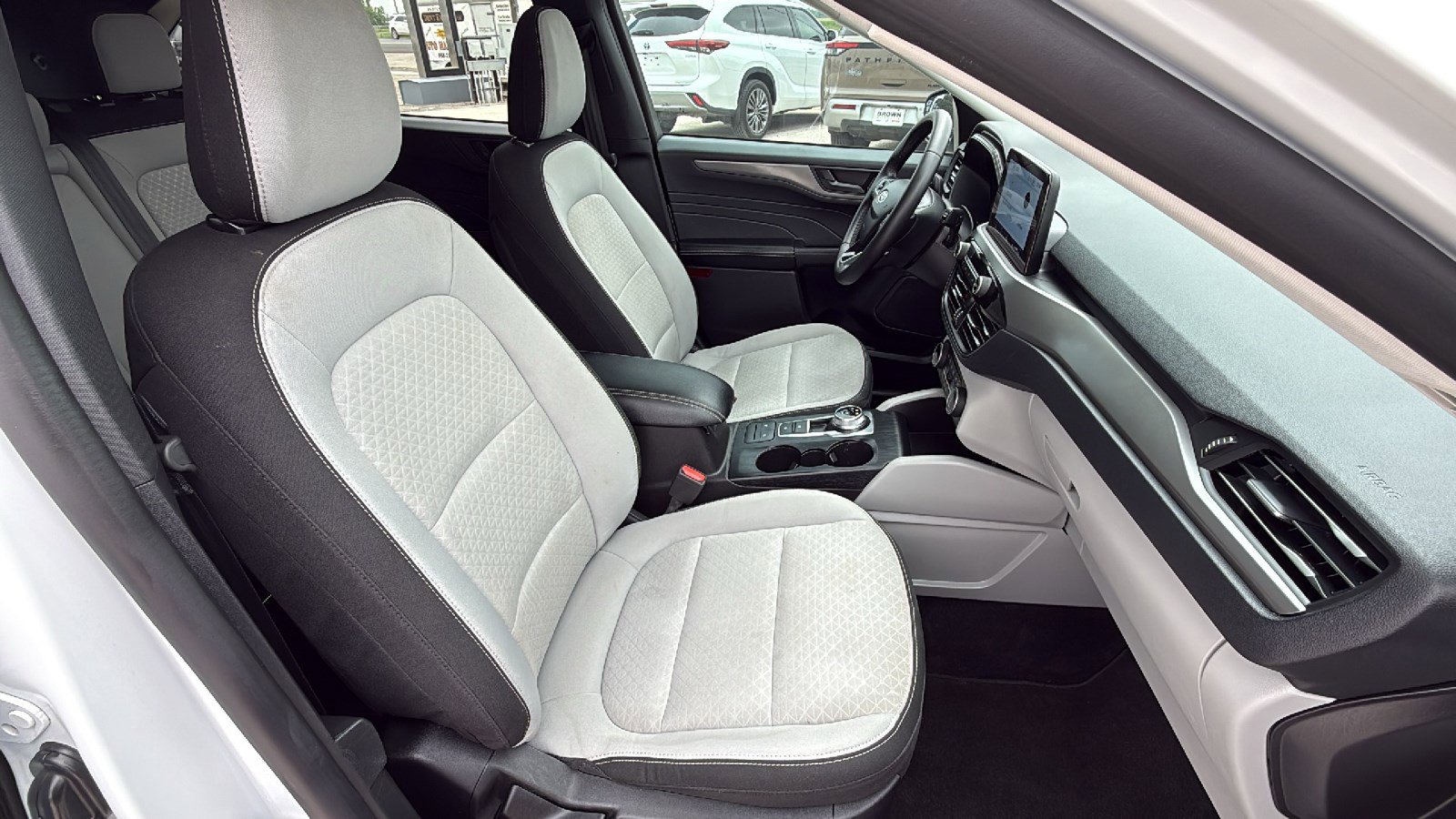 Used 2024 Ford Escape Active FWD image 30