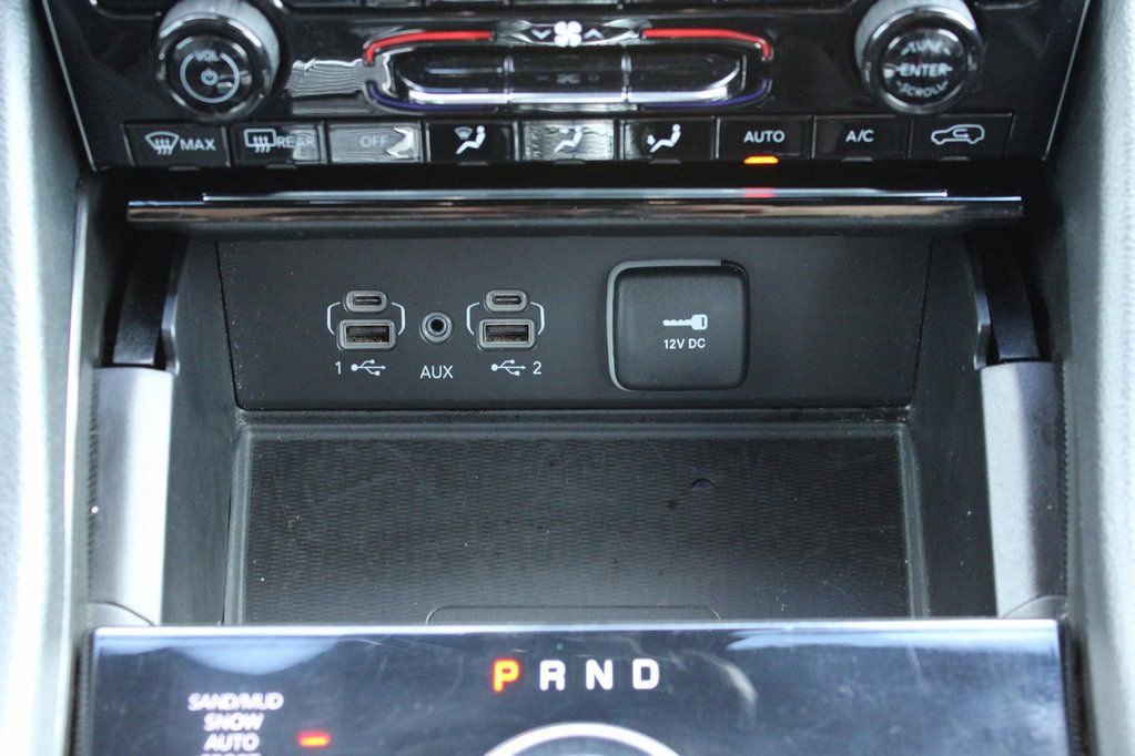 Used 2024 Jeep Grand Cherokee L Limited w/ Luxury Tech Group II image 26