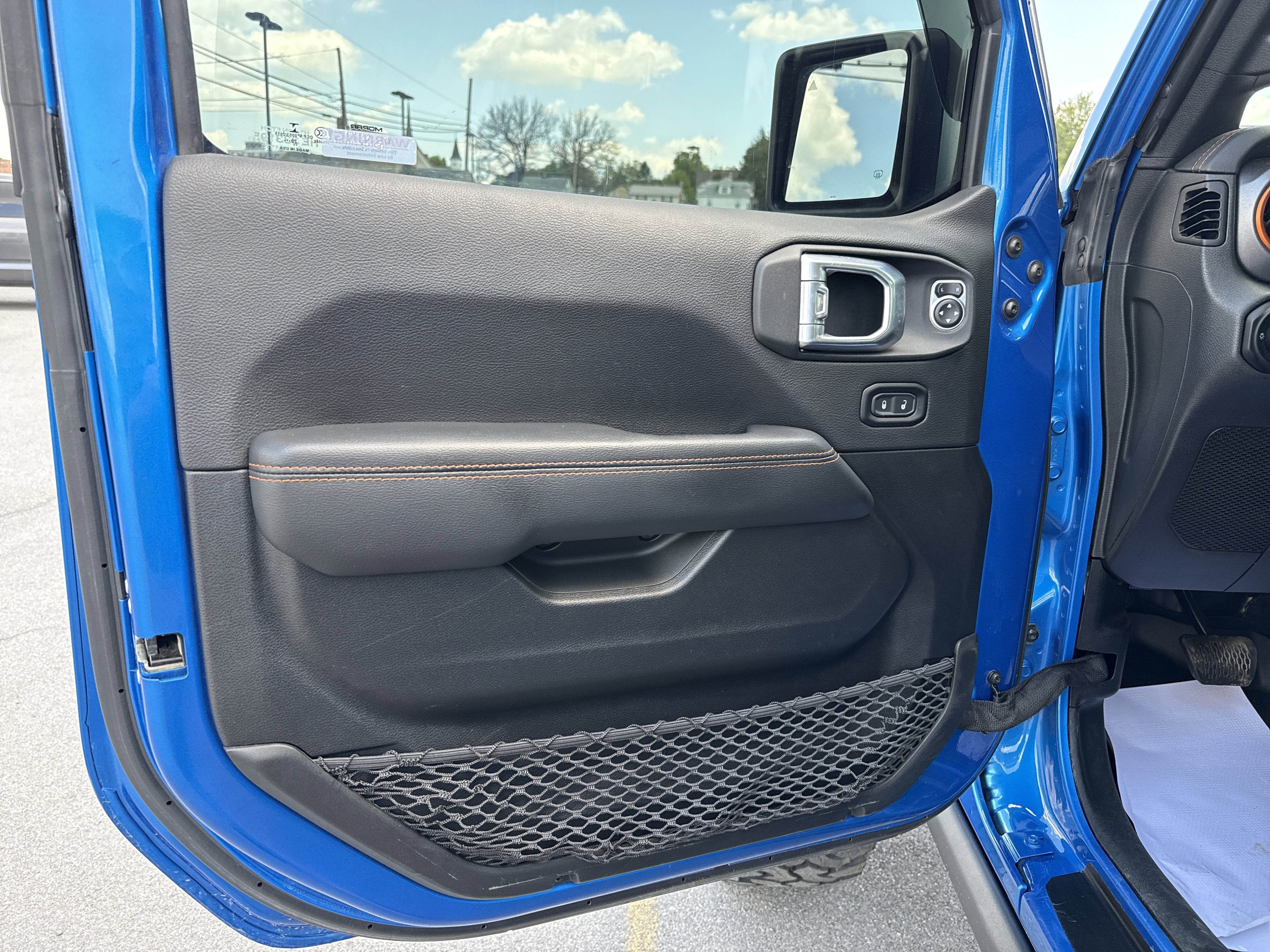 Used 2021 Jeep Gladiator Mojave AWD/4WD image 3