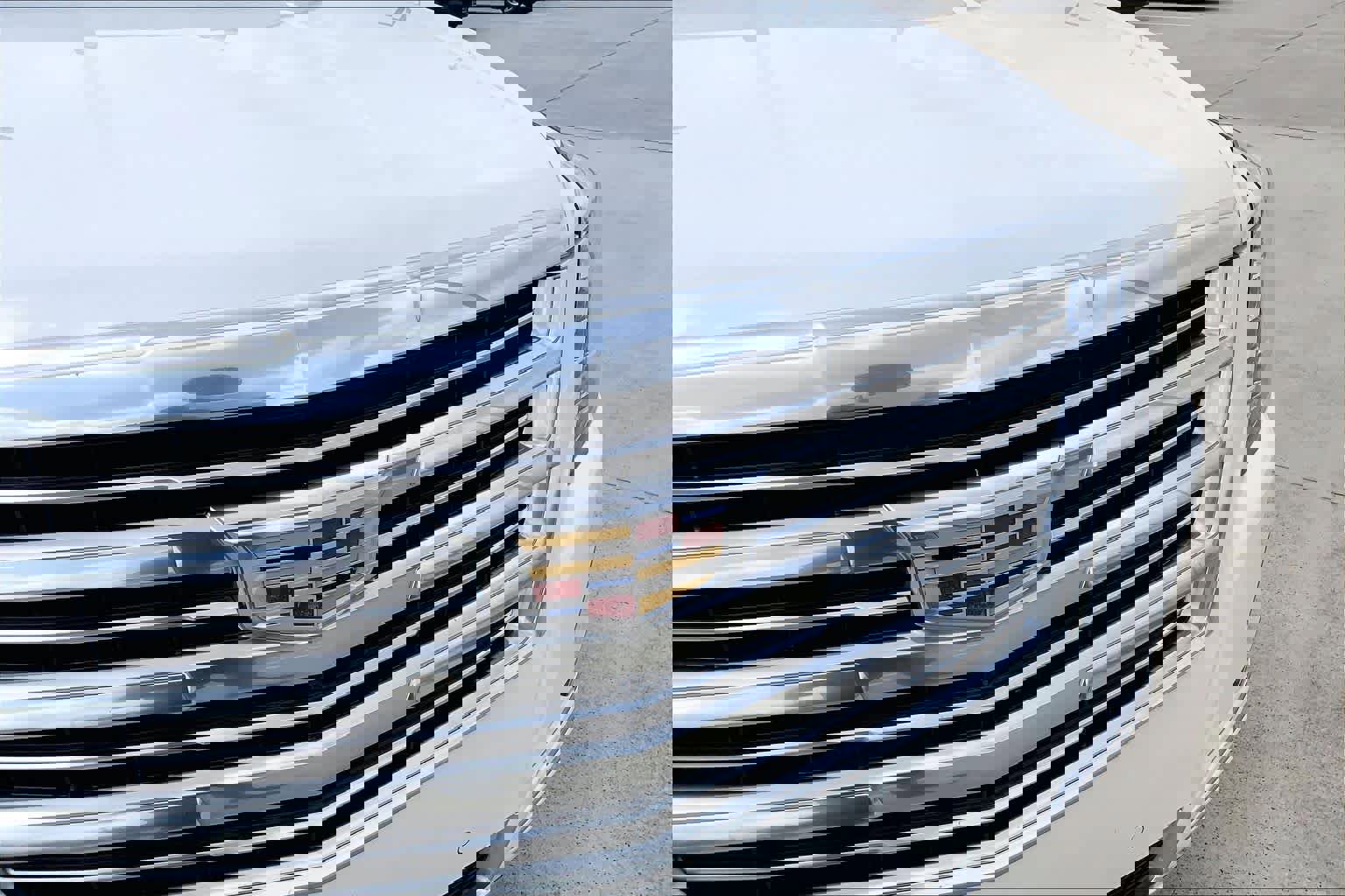 Used 2017 Cadillac Escalade Platinum image 30