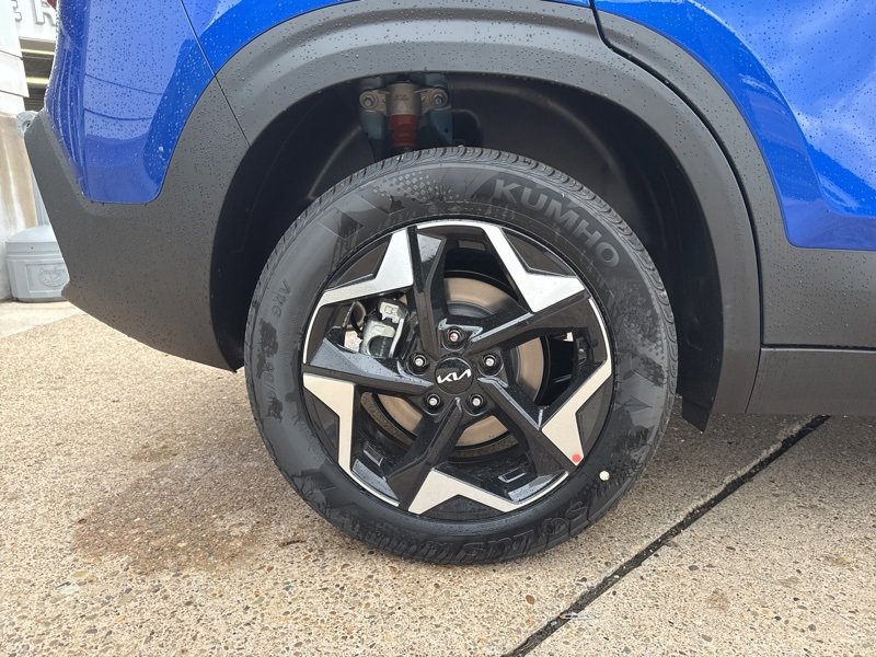 New 2026 Kia Seltos S image 9