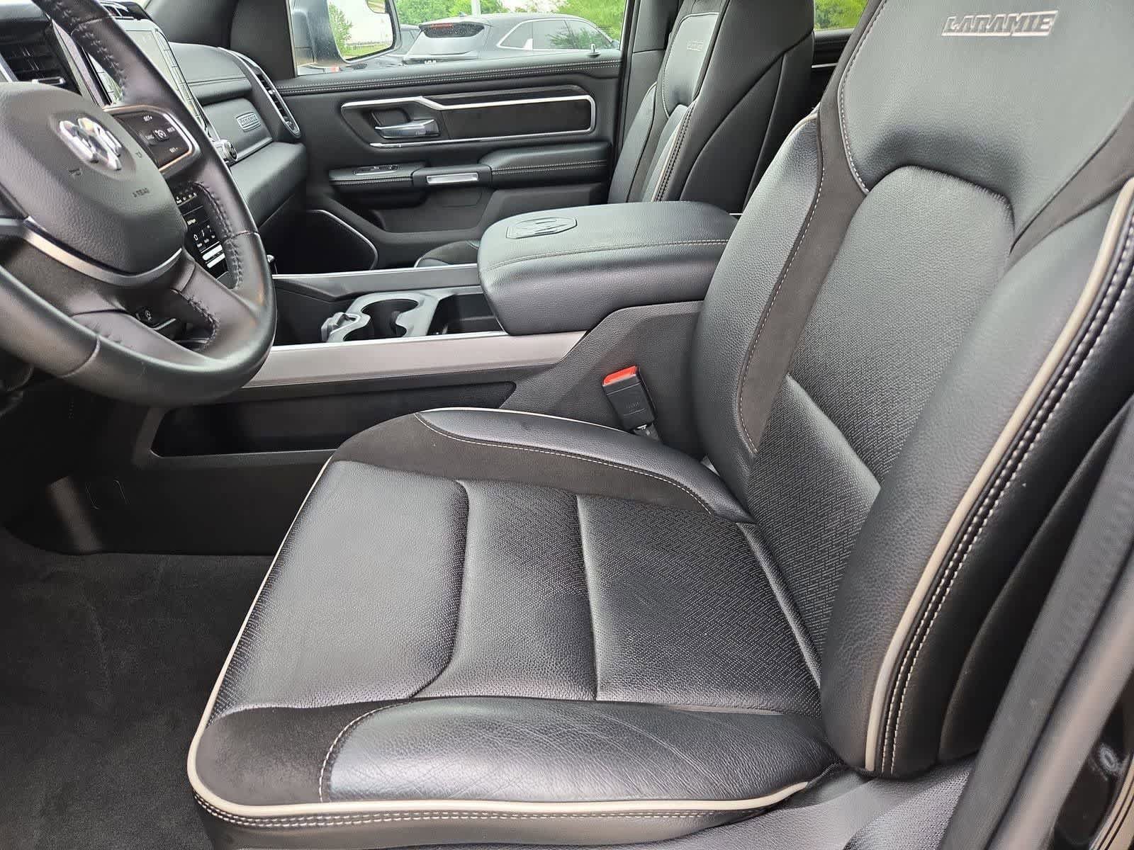 Used 2023 RAM 1500 Laramie AWD/4WD image 15
