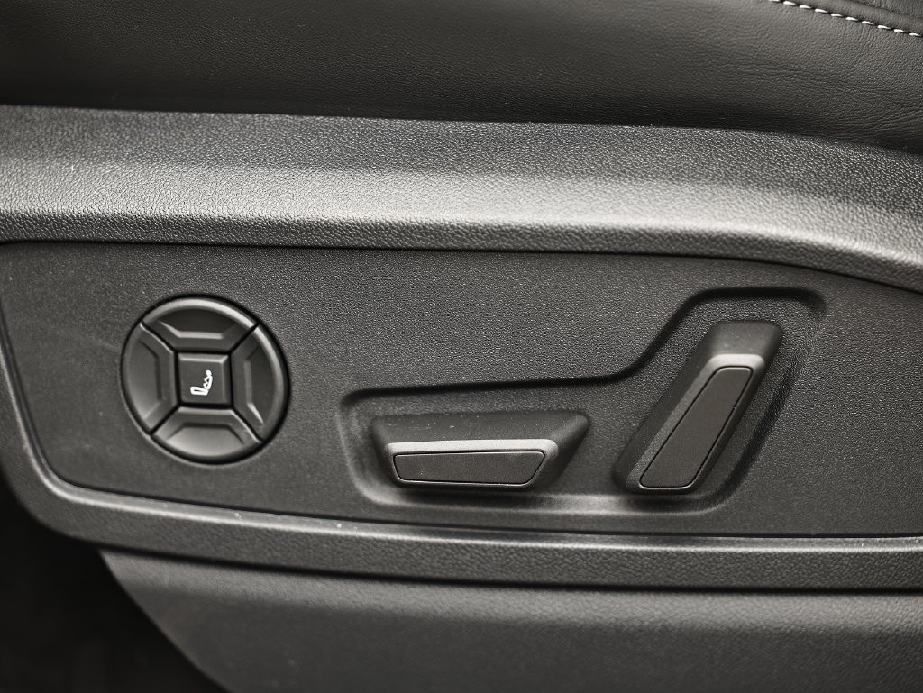 New 2026 Audi SQ5 Prestige AWD/4WD image 22