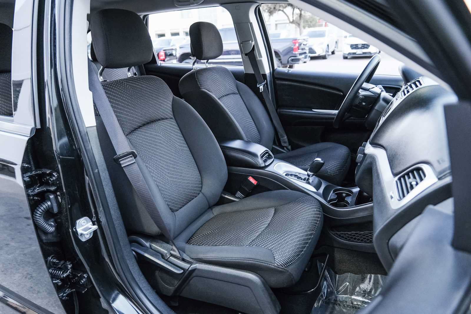 Used 2020 Dodge Journey SE FWD image 26