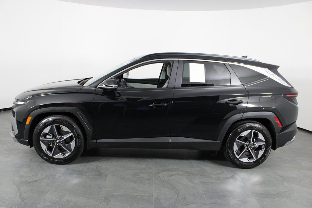 Certified 2025 Hyundai Tucson SEL image 10