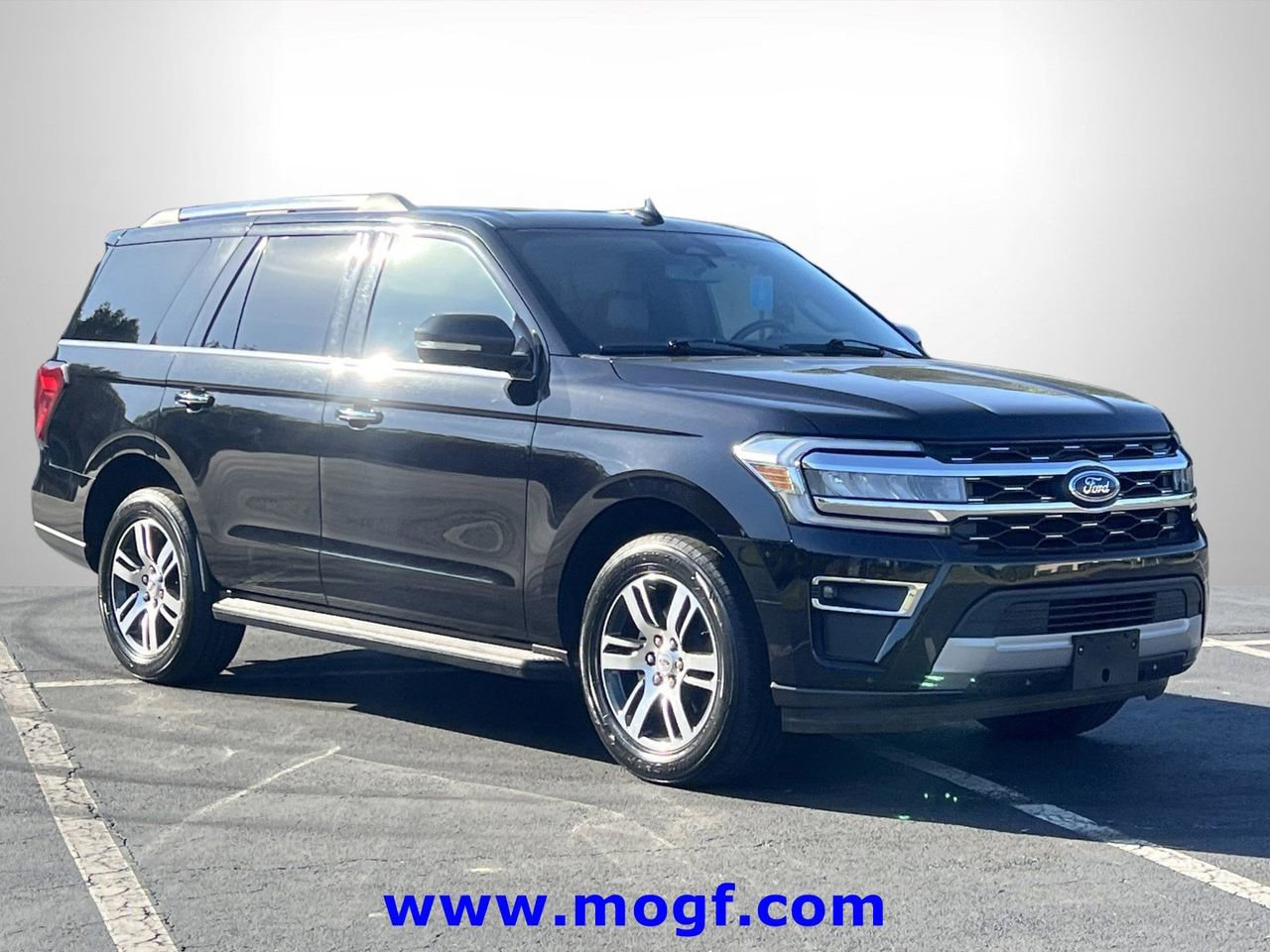 Used 2024 Ford Expedition Limited RWD image 4