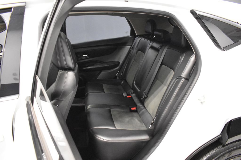 Certified 2024 Nissan Ariya AWD image 33