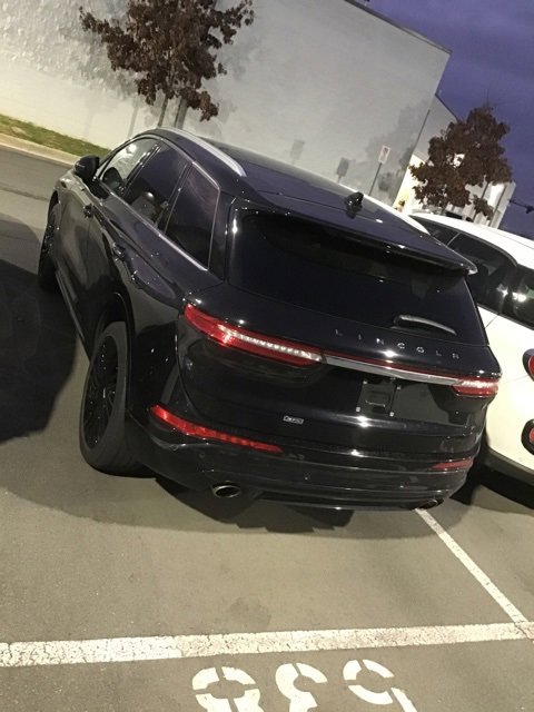 Used 2021 Lincoln Corsair Reserve w/ Equipment Group 201A image 4