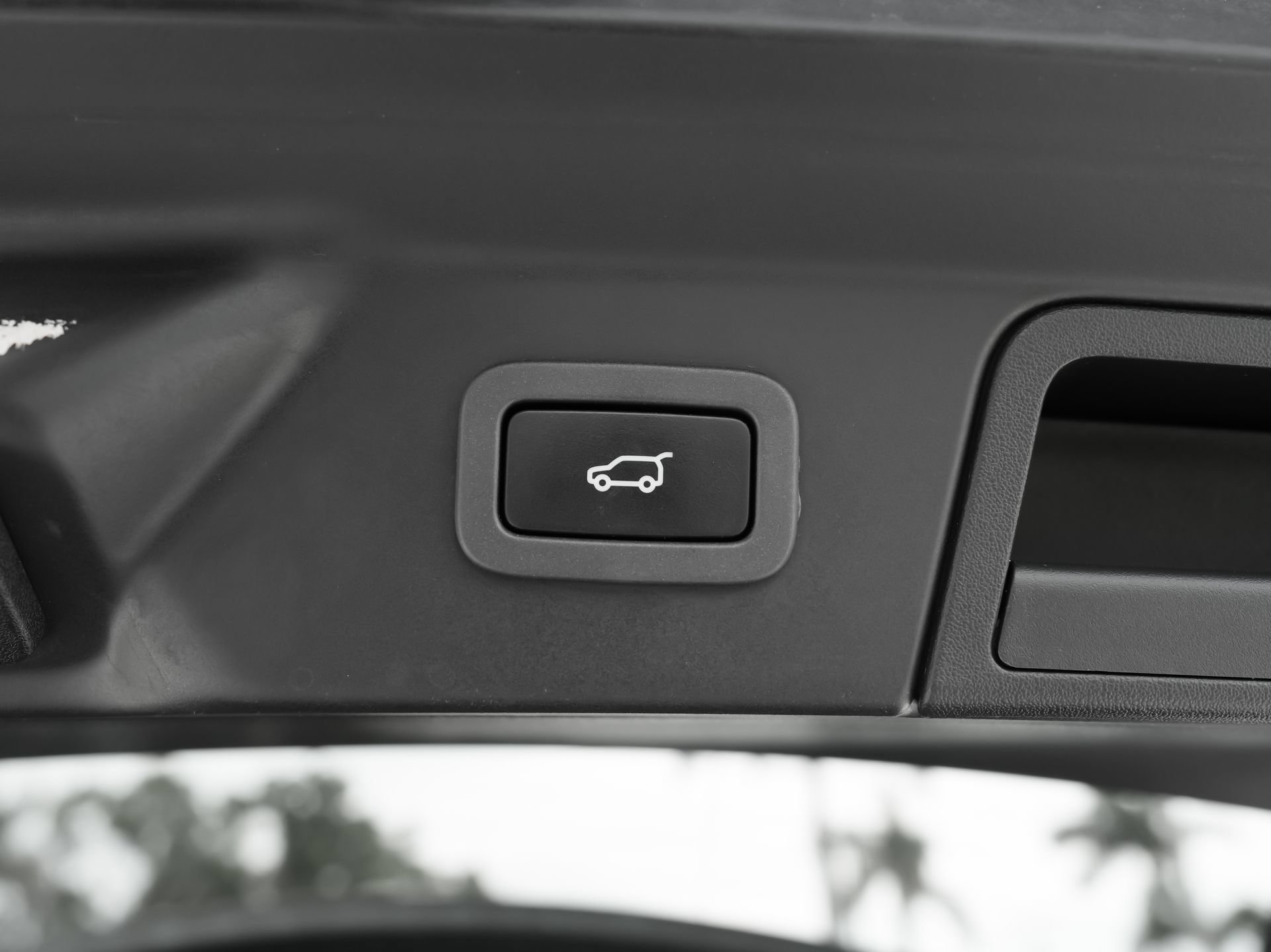 Used 2019 Land Rover Range Rover Velar R-Dynamic SE AWD/4WD image 41