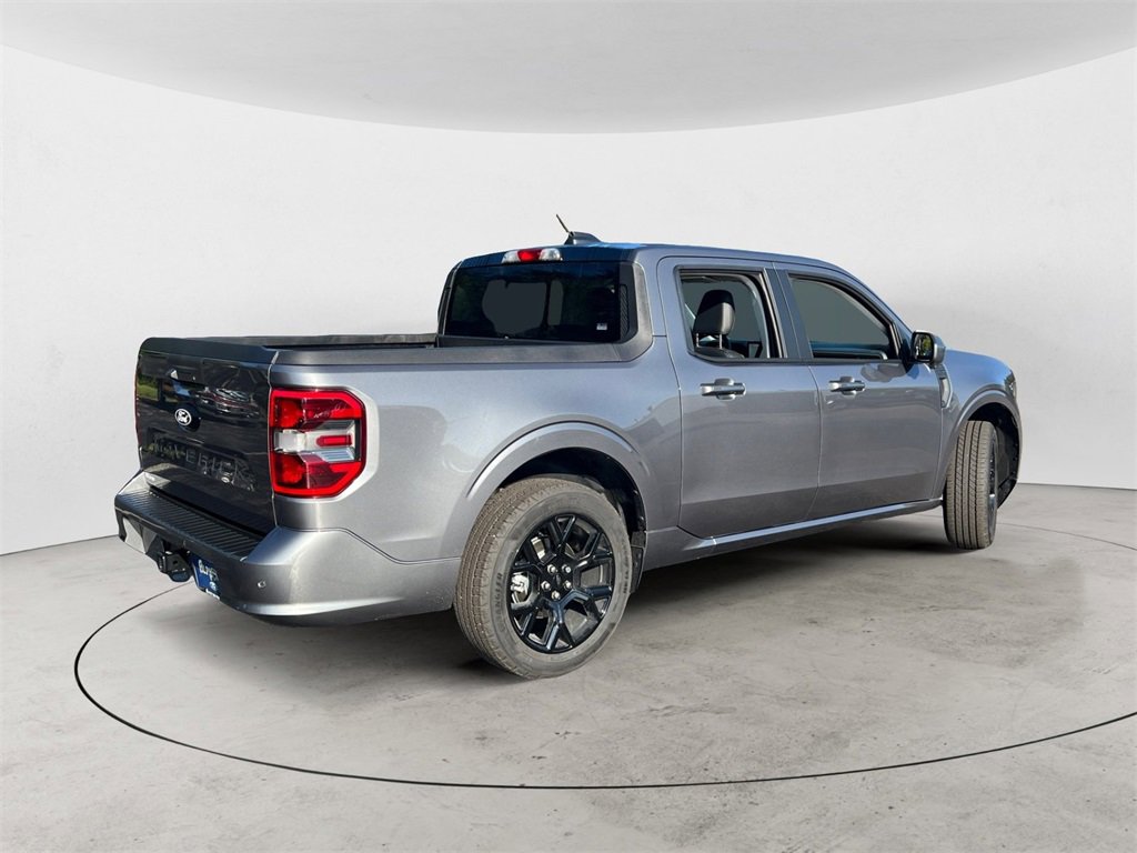 Used 2025 Ford Maverick Lobo image 3