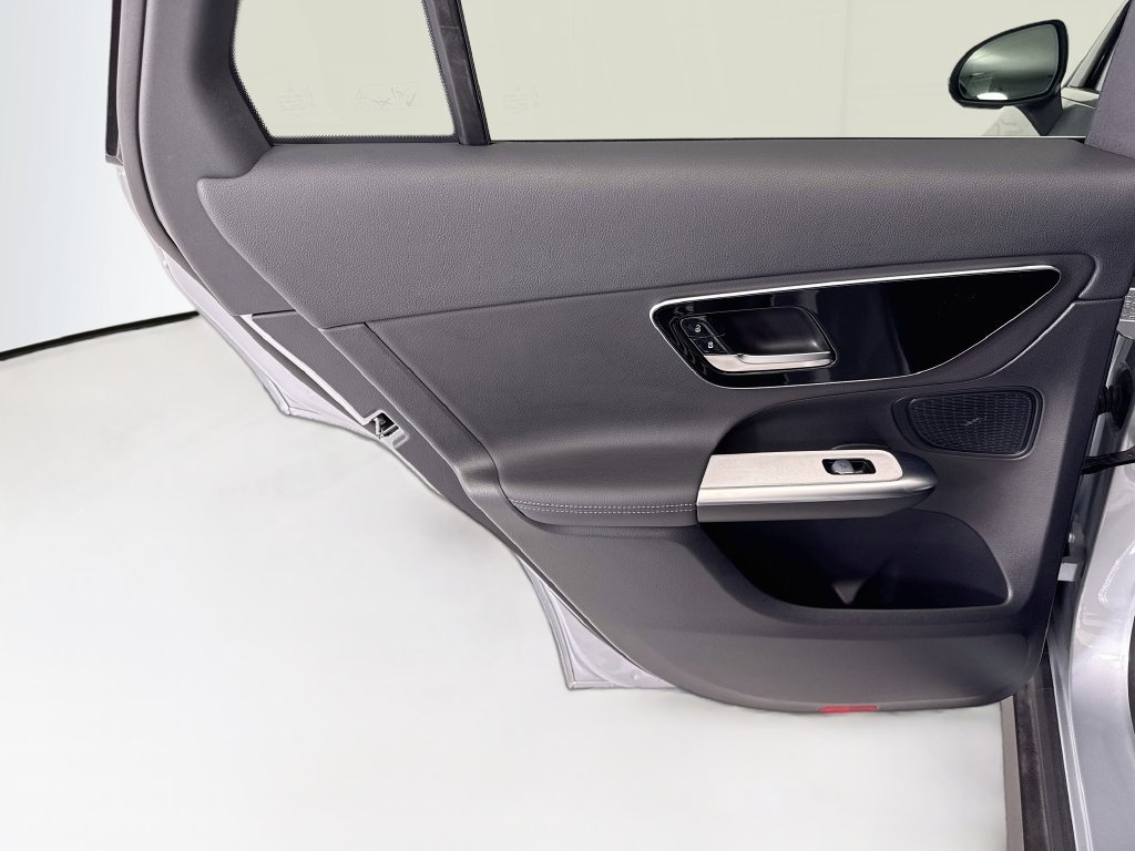 Certified 2026 Mercedes-Benz GLC 300 image 24