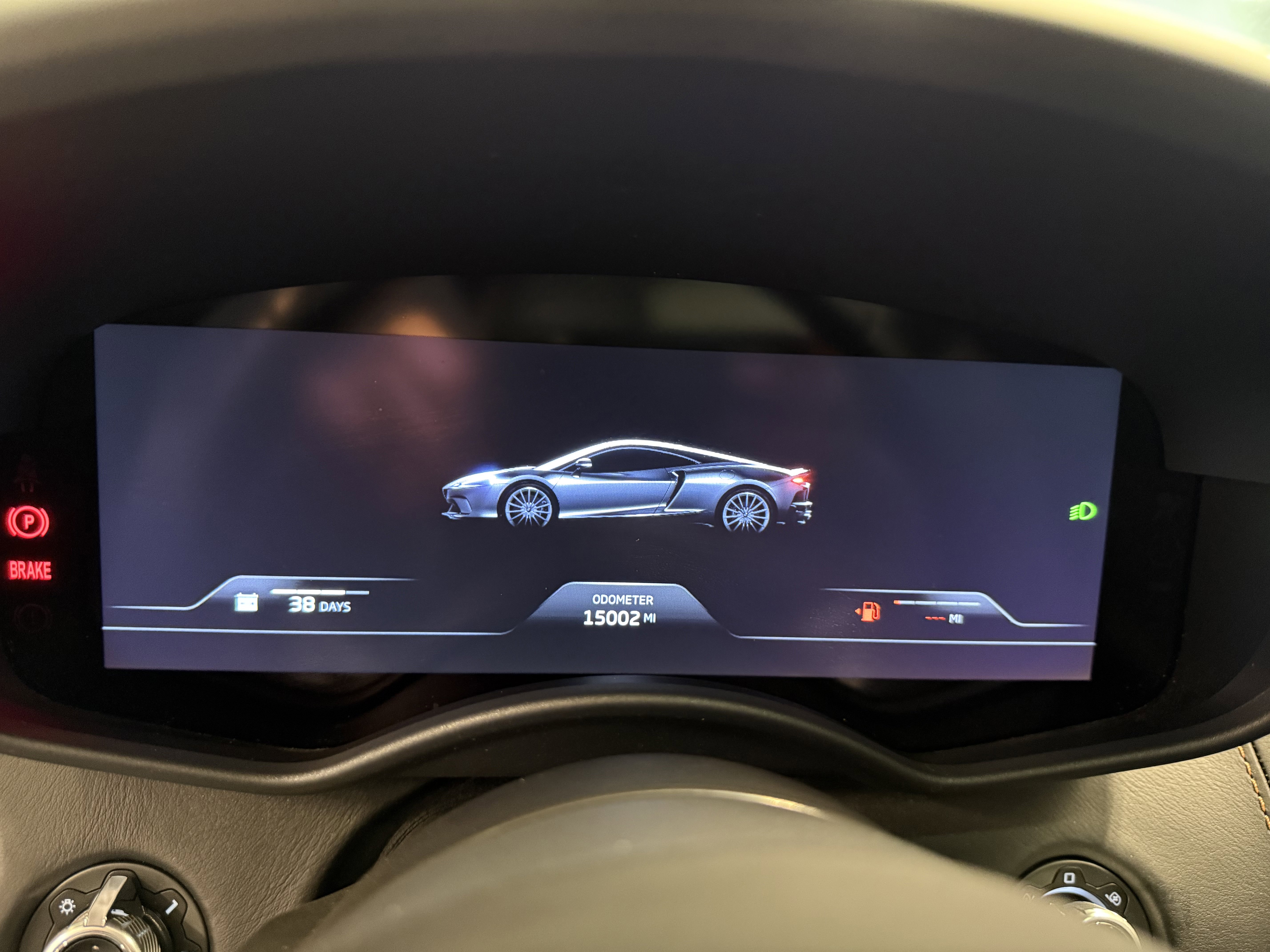 Used 2023 McLaren GT image 13