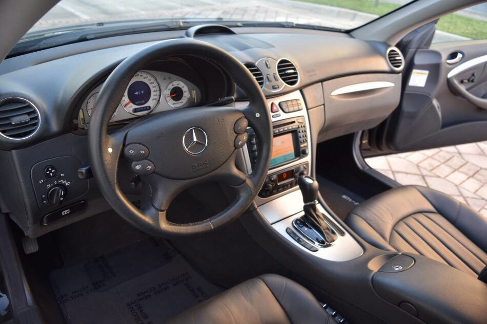 Used 2003 Mercedes-Benz CLK 55 AMG Coupe image 41