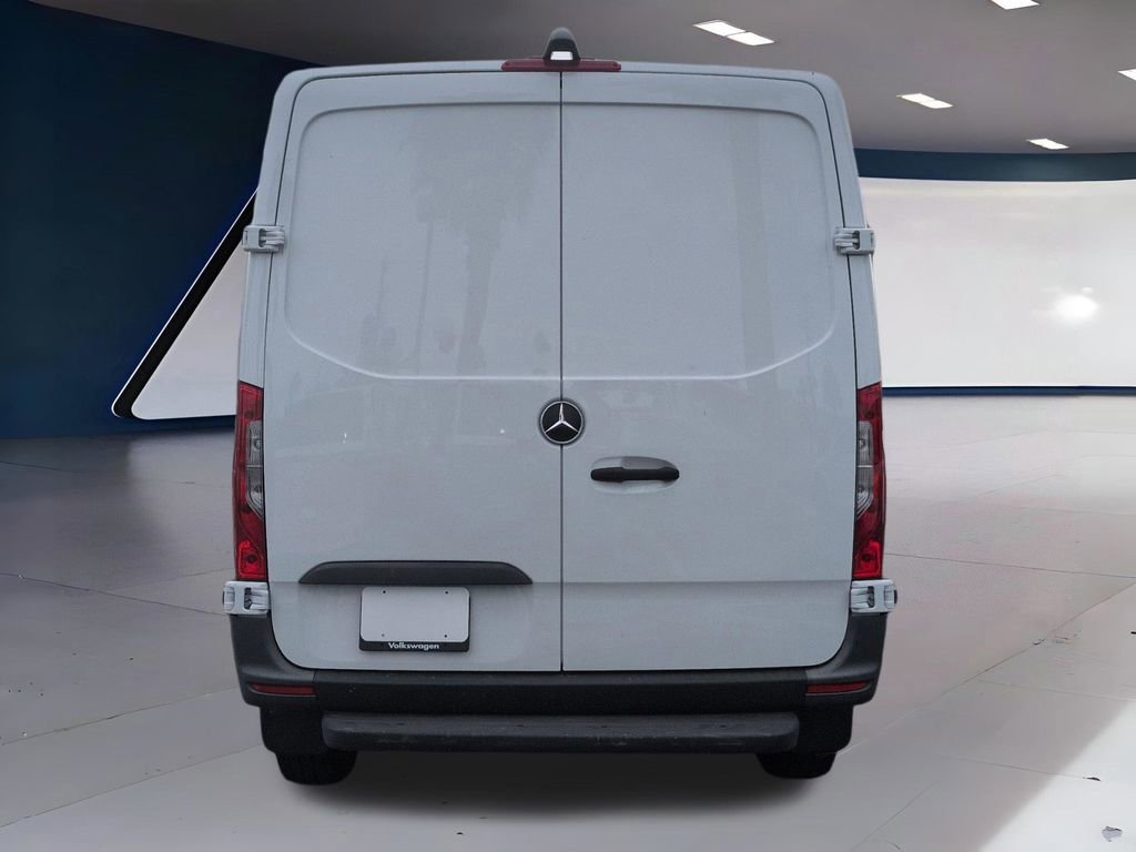 Used 2023 Mercedes-Benz Sprinter 144 Cargo image 4