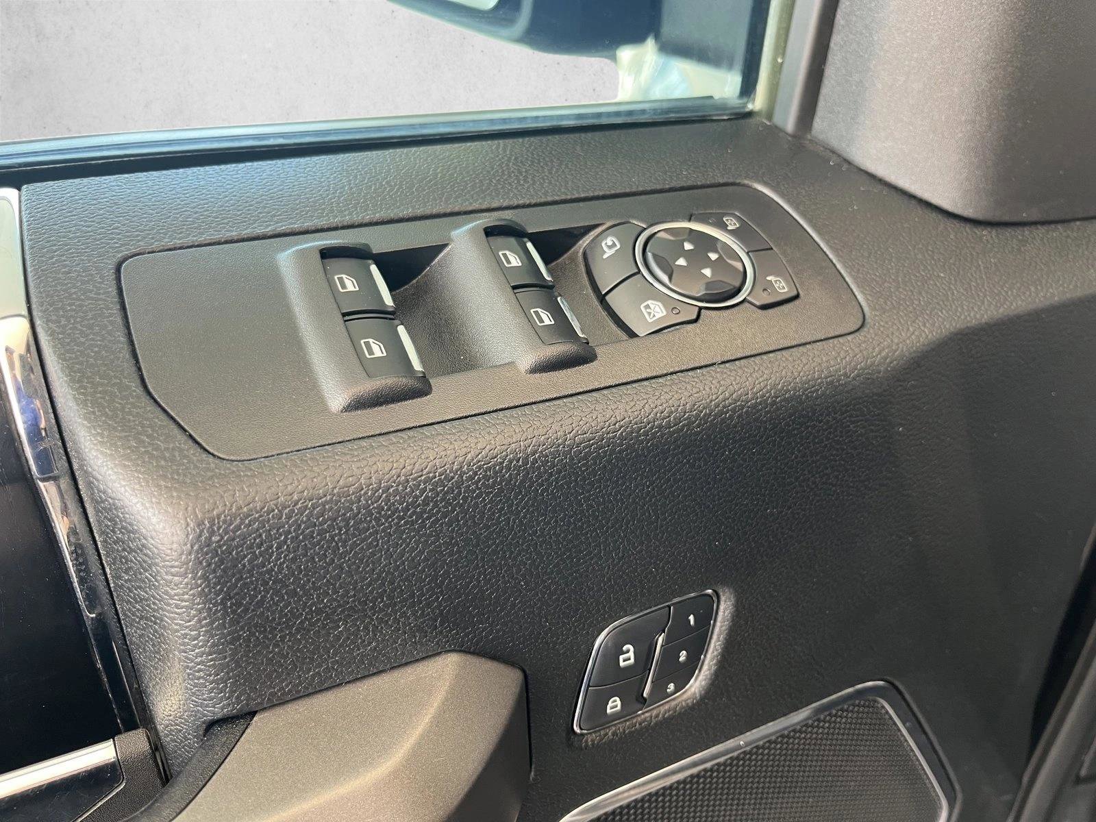 Used 2018 Ford F150 Platinum w/ Equipment Group 701A Luxury AWD/4WD image 17