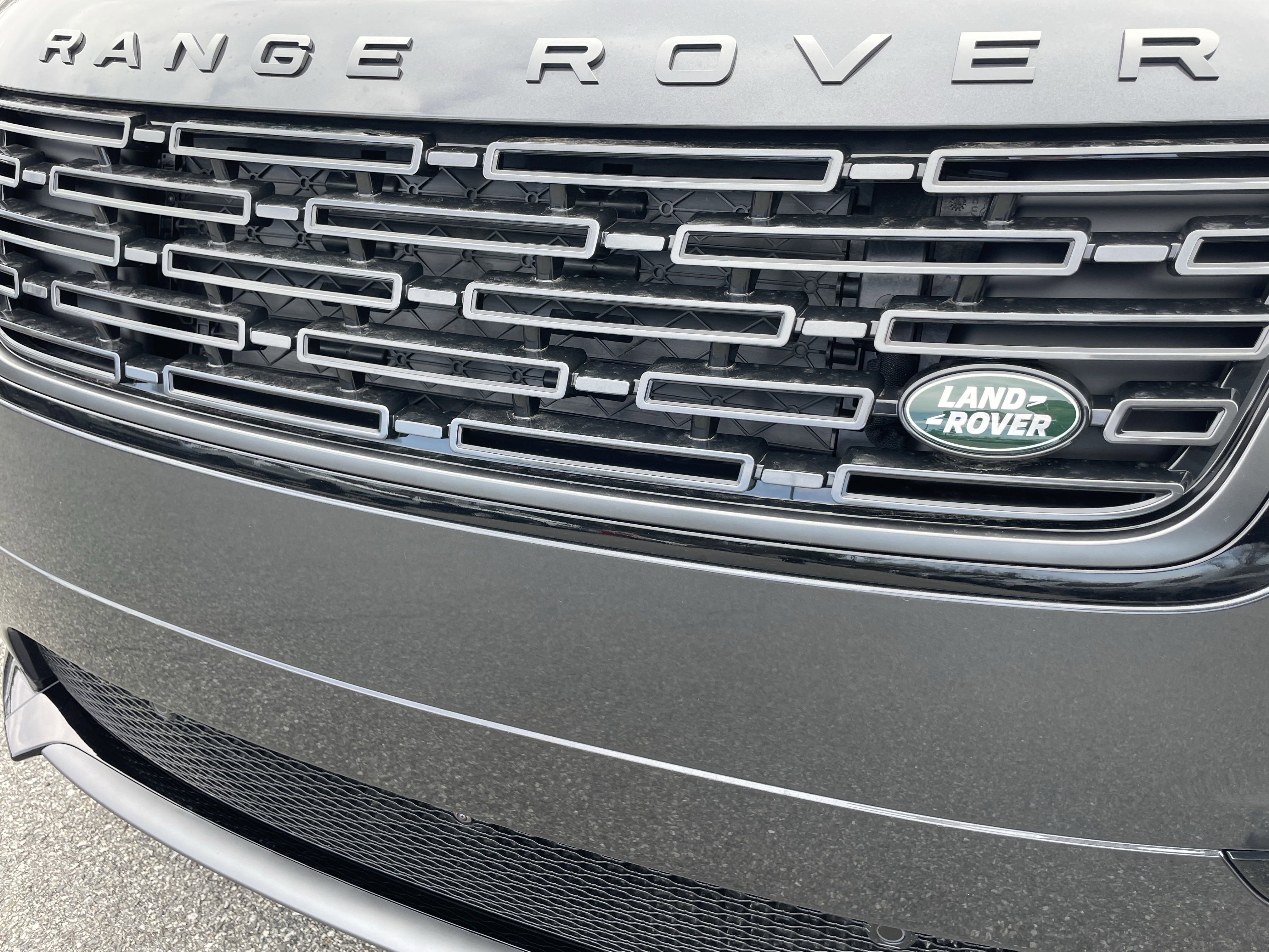 New 2026 Land Rover Range Rover Velar Dynamic SE image 32