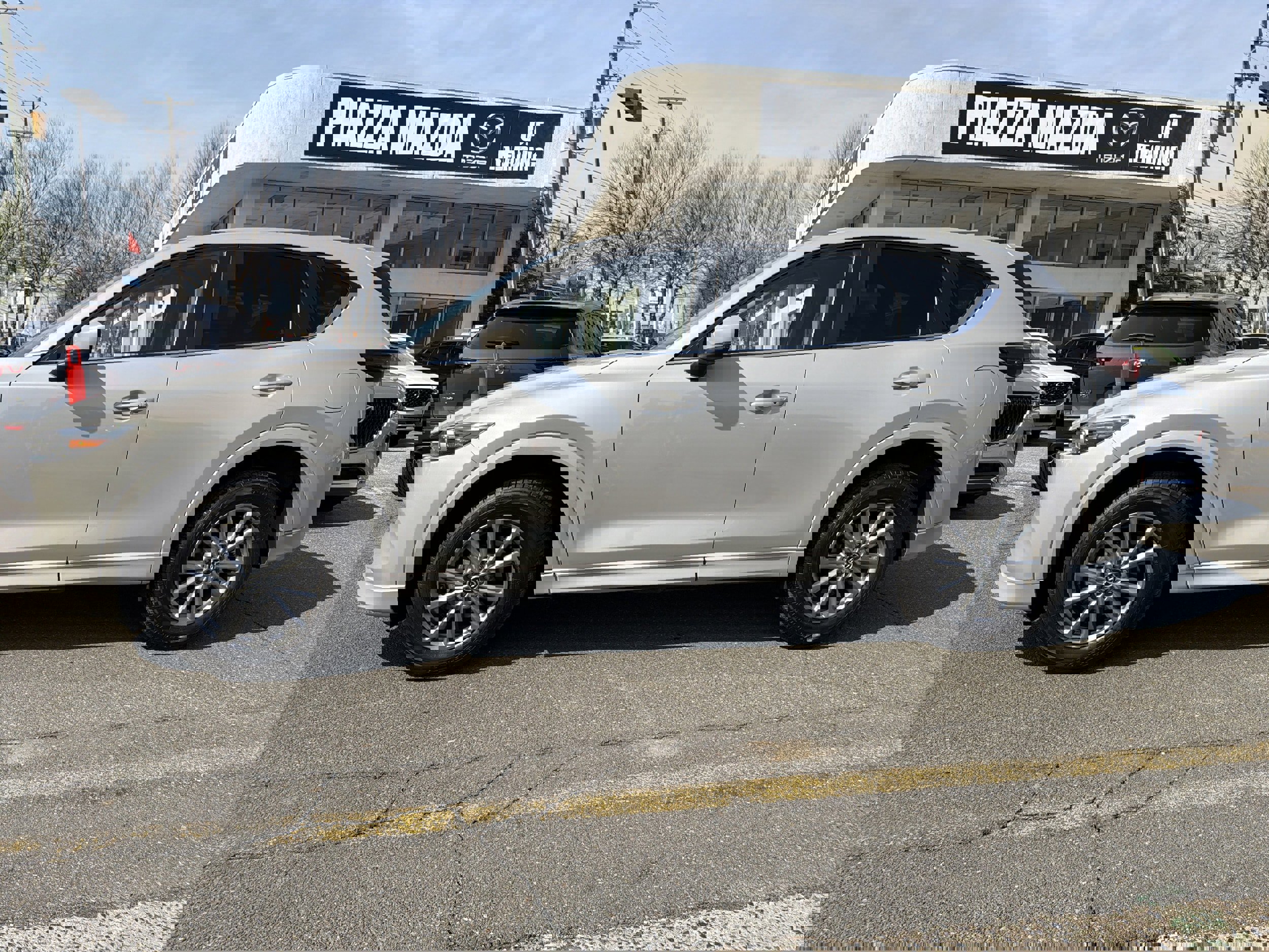 Used 2025 MAZDA CX-5 AWD 2.5 S w/ Select Package image 4