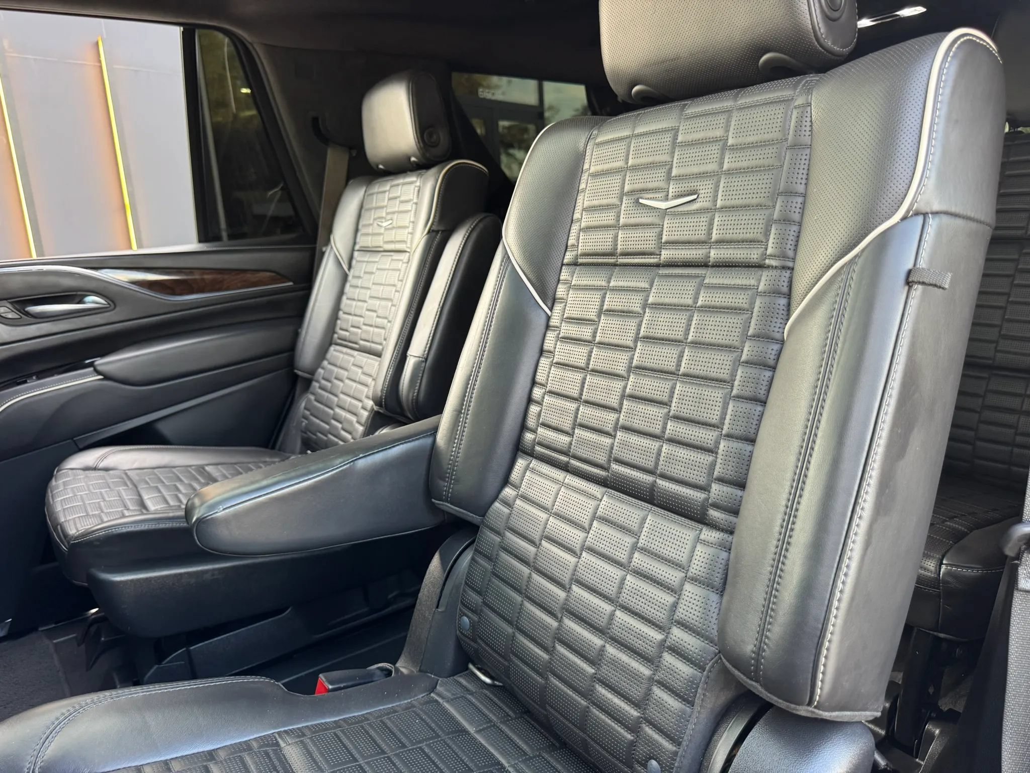Used 2021 Cadillac Escalade Sport Platinum AWD/4WD image 31