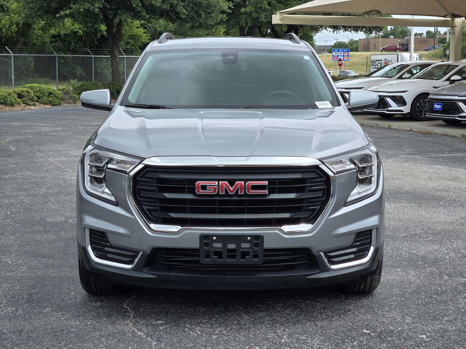 Certified 2024 GMC Terrain SLE w/ Driver Convenience Package FWD video 2