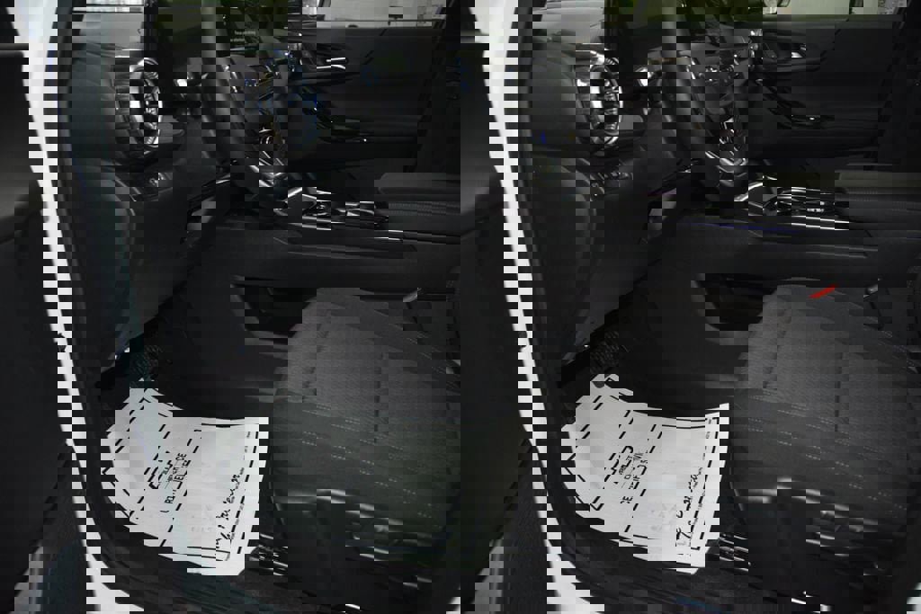 New 2026 Chevrolet Equinox LT w/ Midnight Edition FWD image 35