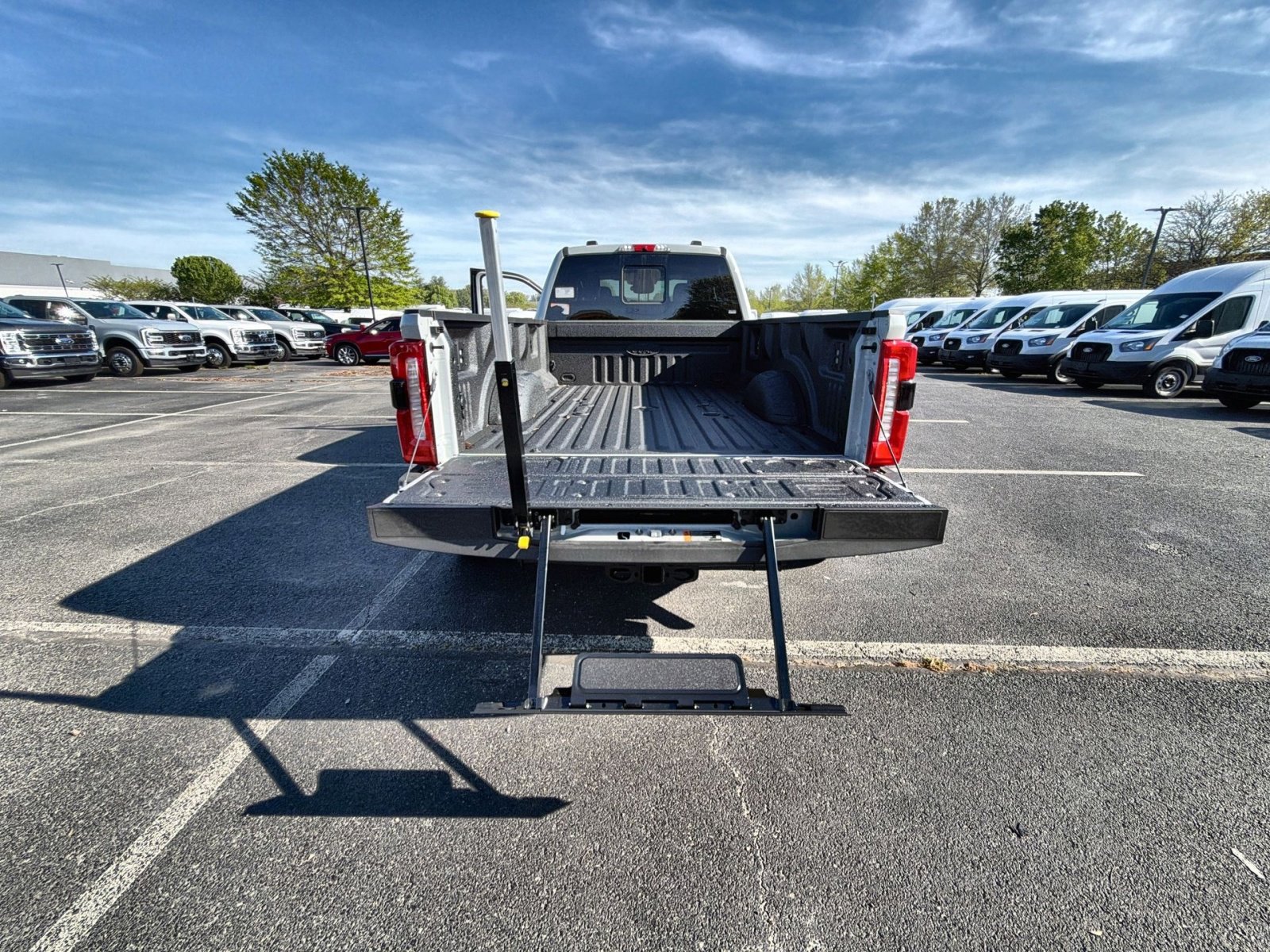New 2026 Ford F350 XLT w/ 360-Degree Camera Package AWD/4WD image 31