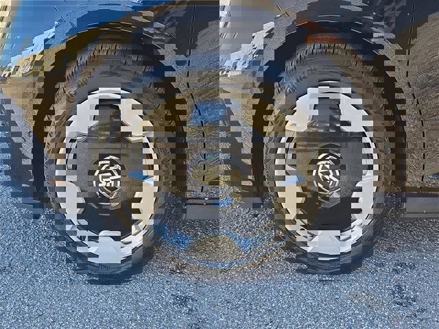 New 2025 Volkswagen ID. Buzz Pro S image 5