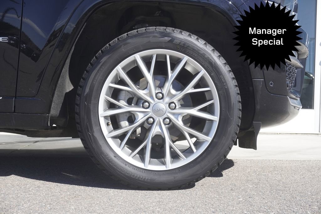 Used 2022 Jeep Grand Cherokee Summit w/ Adv Protech Group IV AWD/4WD image 35