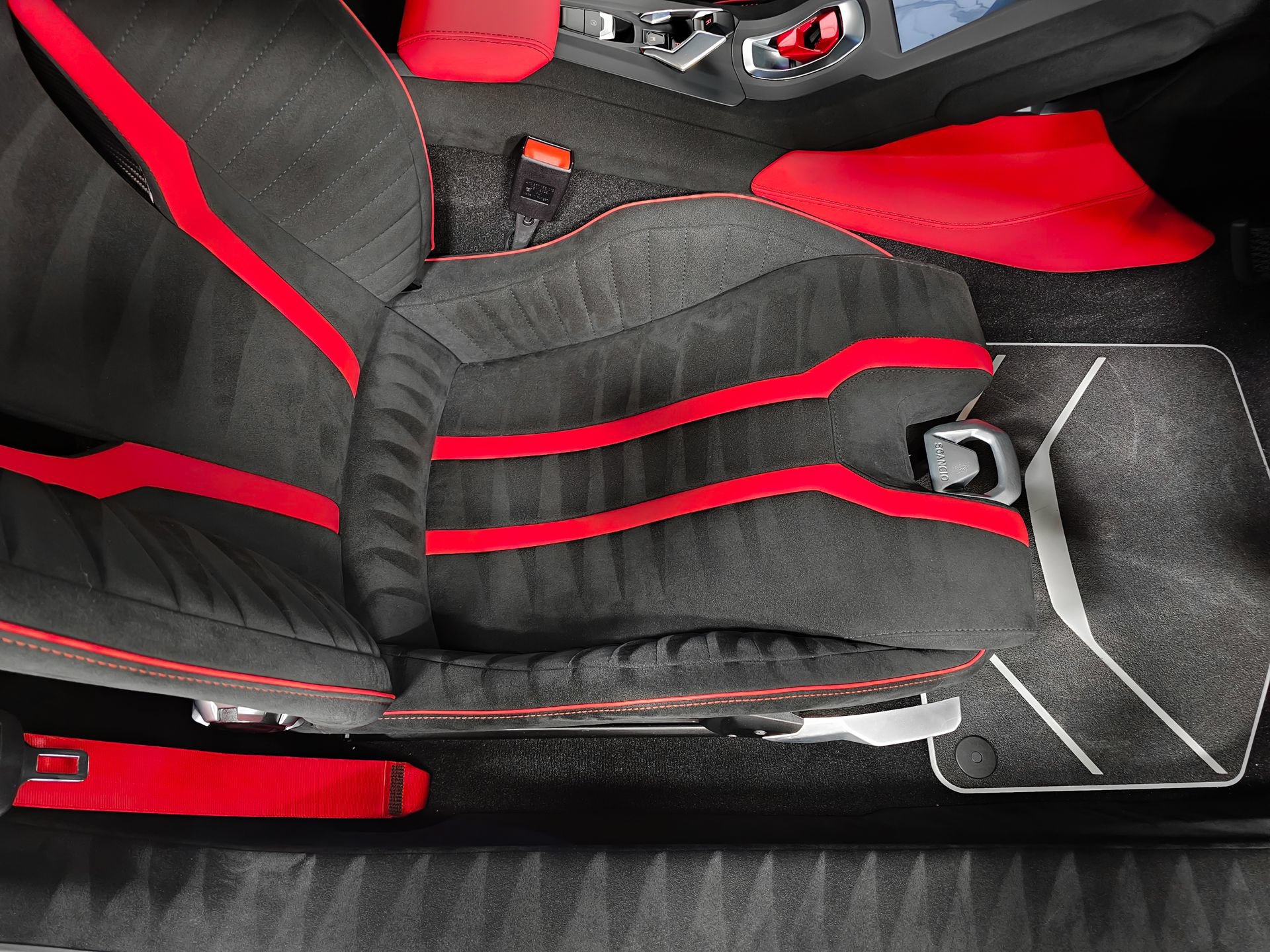 Used 2023 Lamborghini Huracan STO RWD image 35