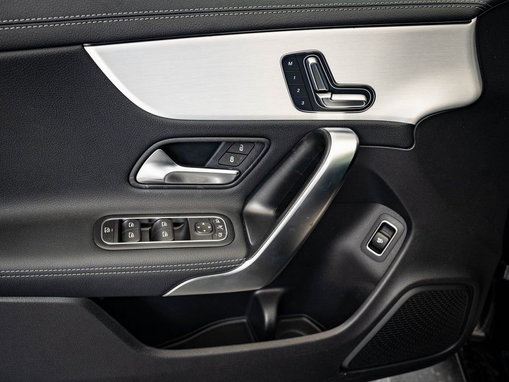 Certified 2025 Mercedes-Benz CLA 250 4MATIC image 24