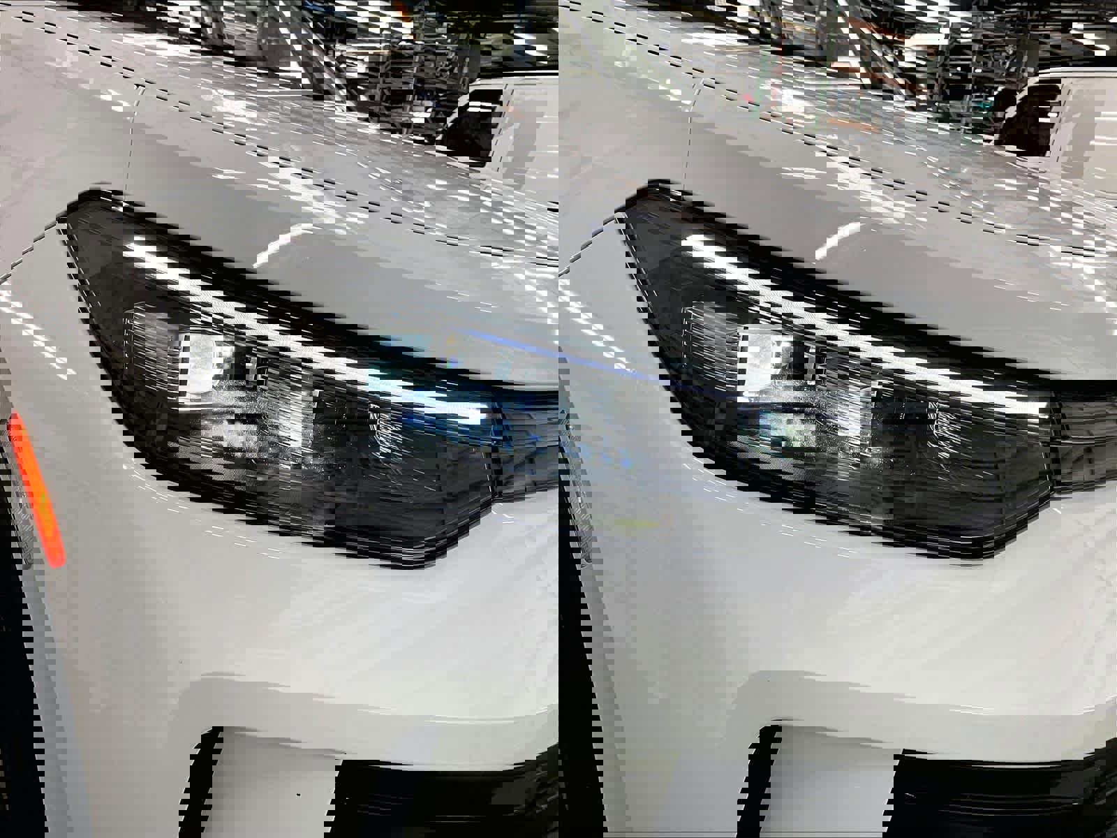 Certified 2025 Volkswagen Tiguan SE FWD image 30