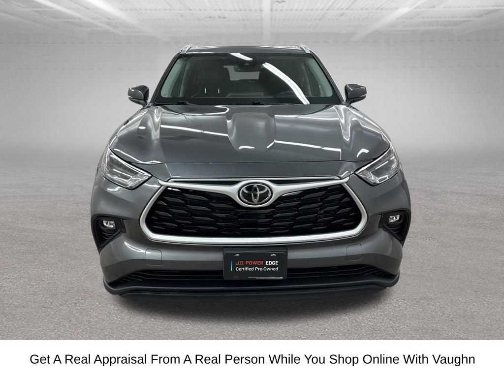 Used 2022 Toyota Highlander XLE FWD image 5