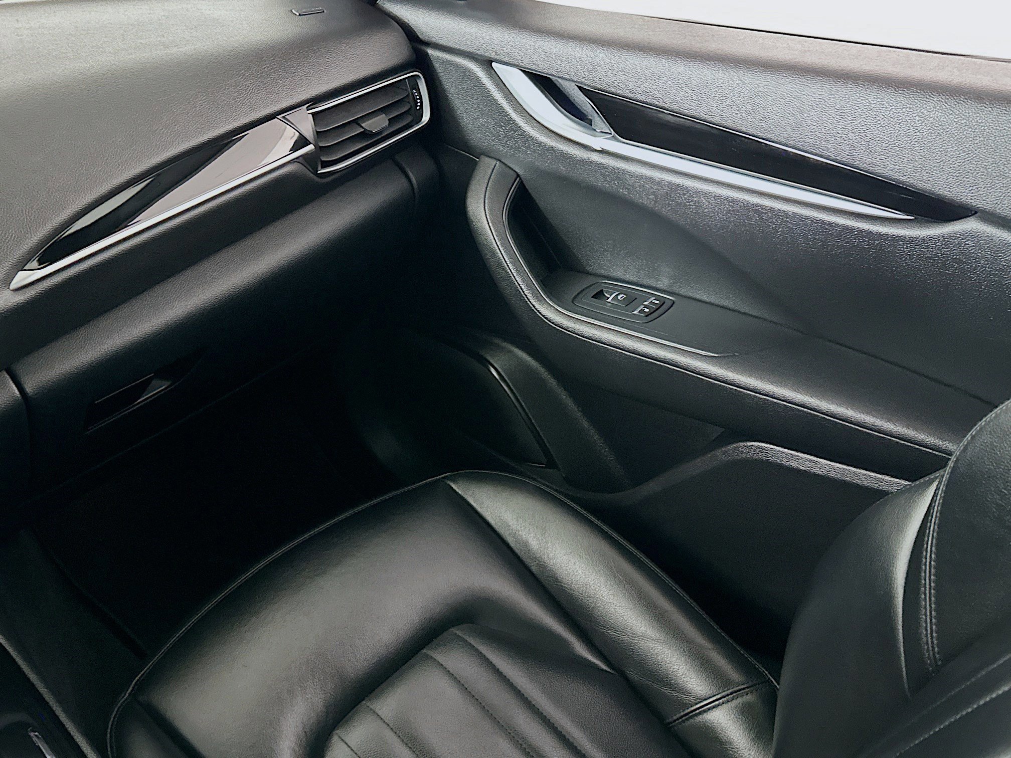 Used 2023 Maserati Levante Modena image 22