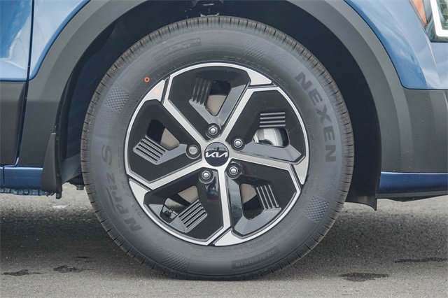 New 2025 Kia Niro EX image 19