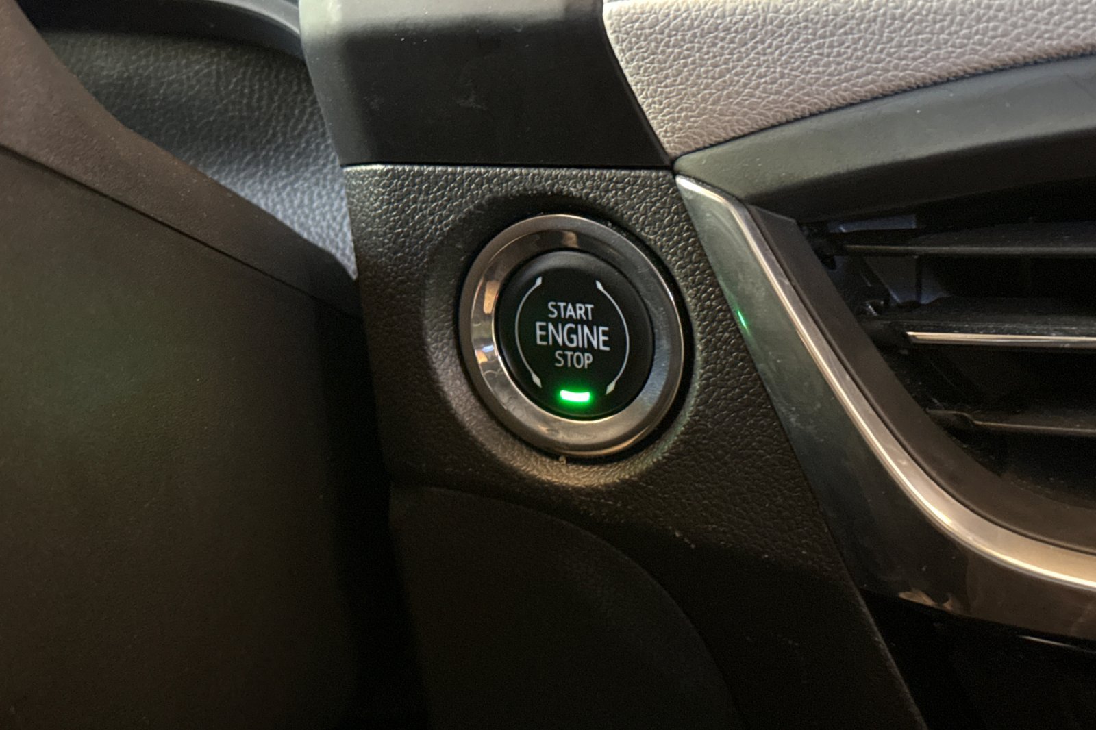 Used 2024 Buick Encore GX Sport Touring FWD image 27