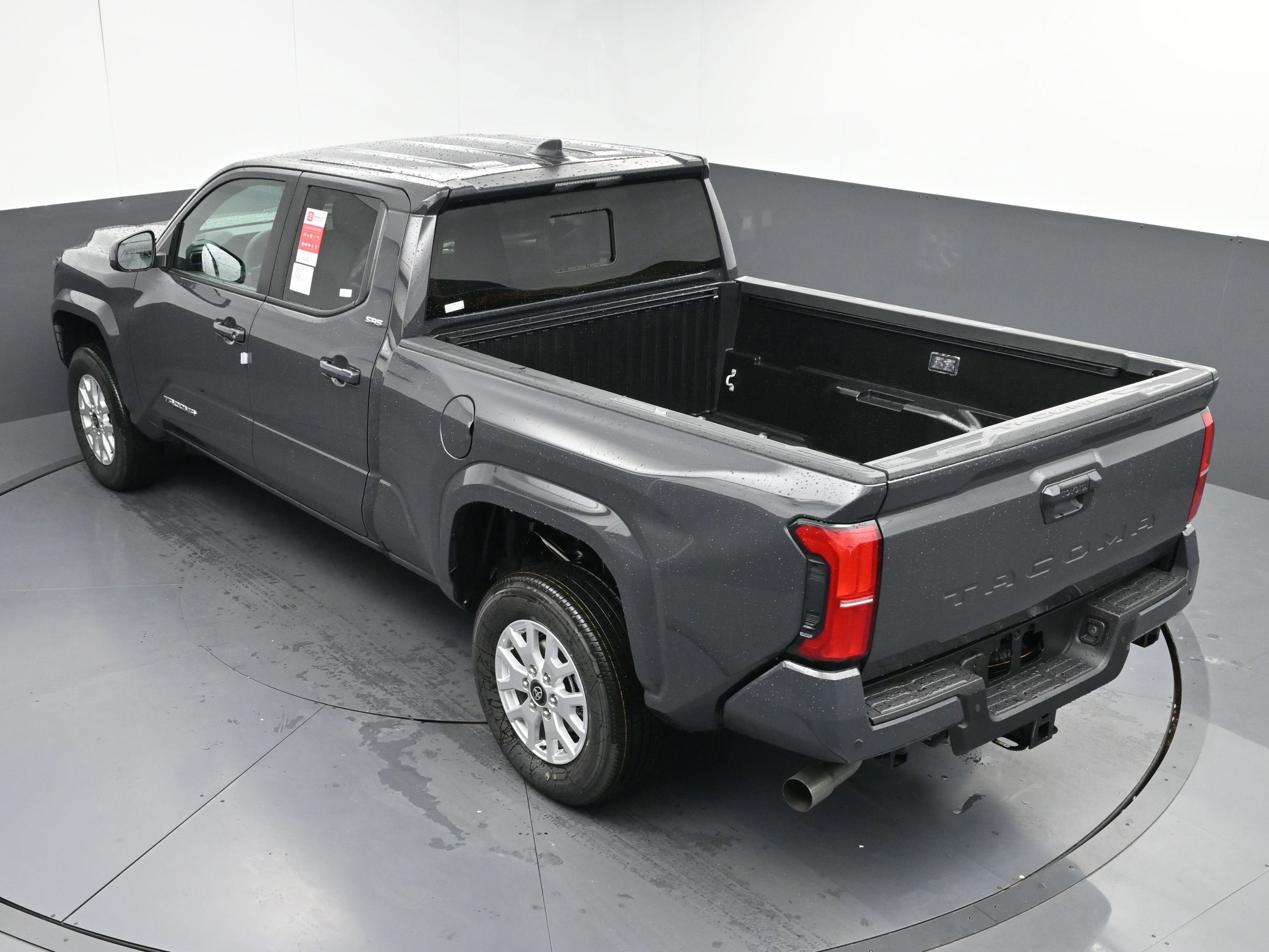 Used 2024 Toyota Tacoma SR5 image 33