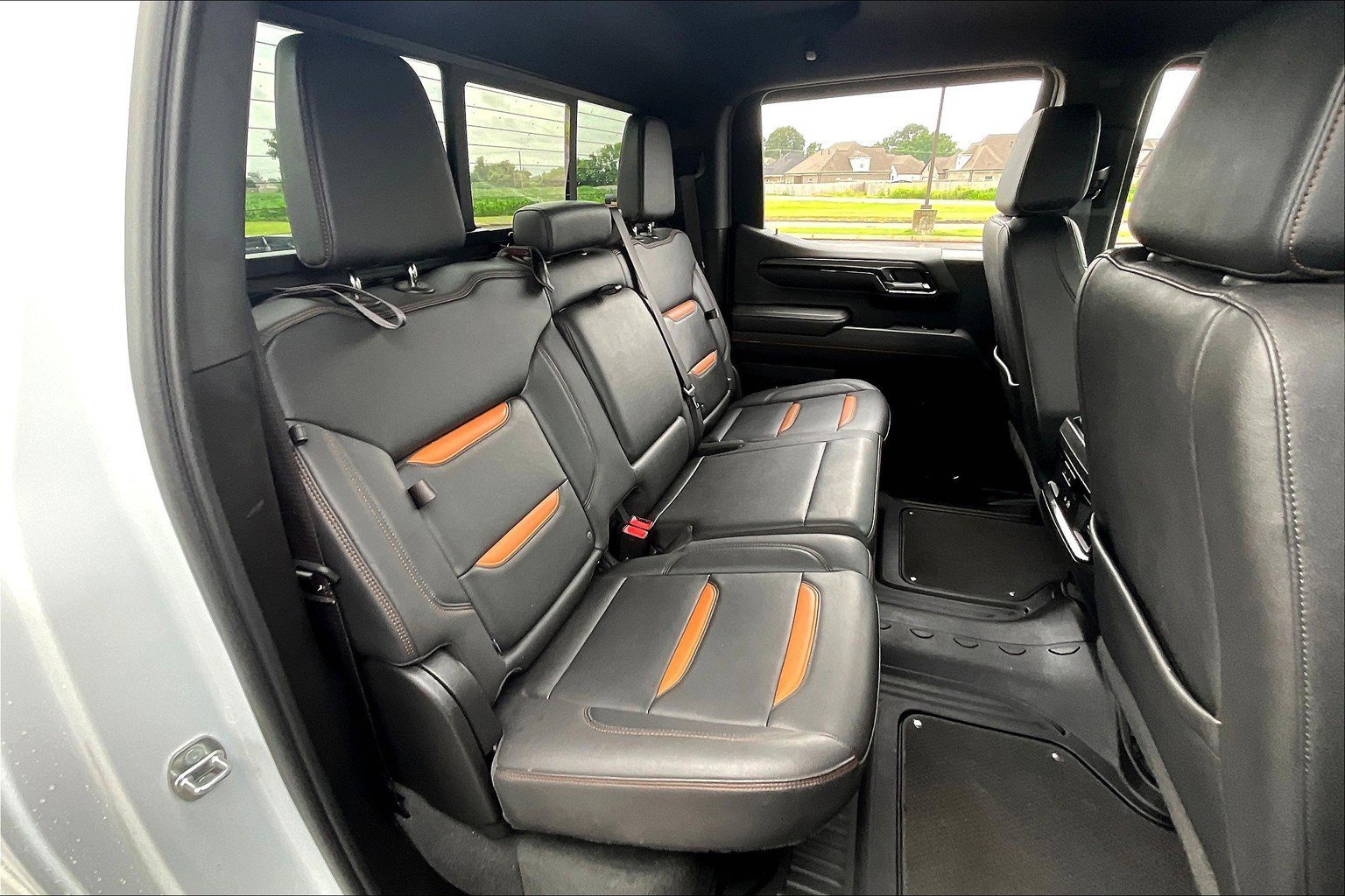 Used 2024 GMC Sierra 1500 AT4 w/ Technology Package image 16