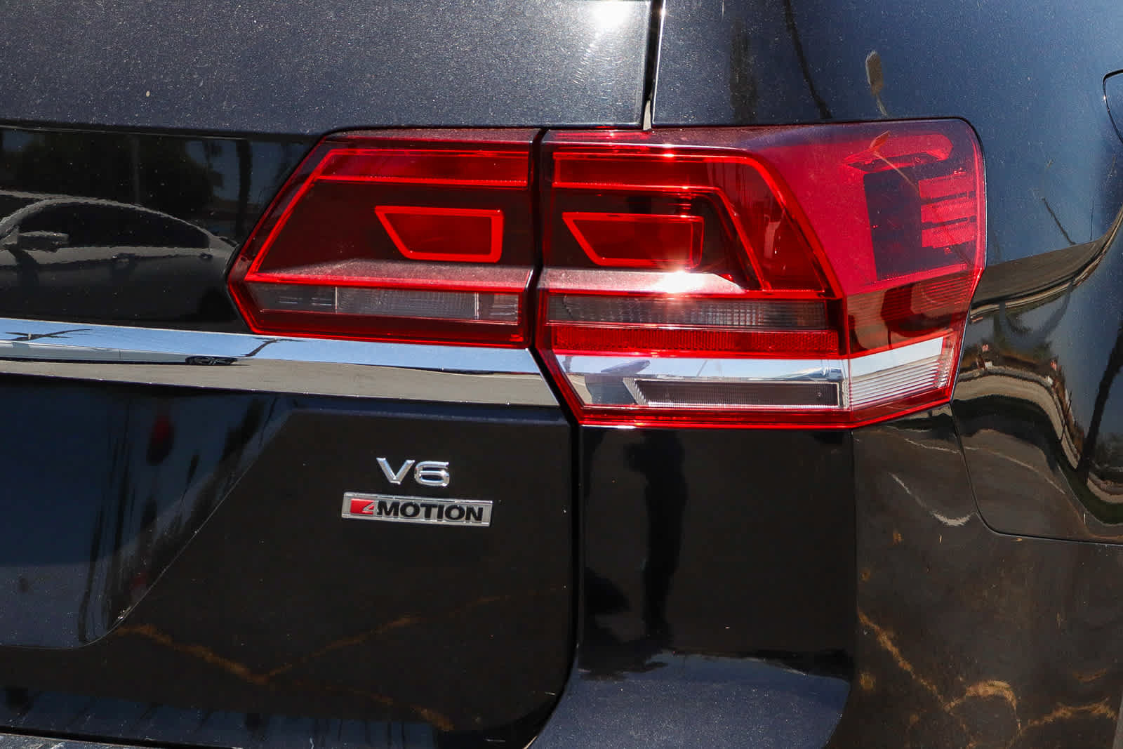 Used 2018 Volkswagen Atlas SEL AWD/4WD image 9