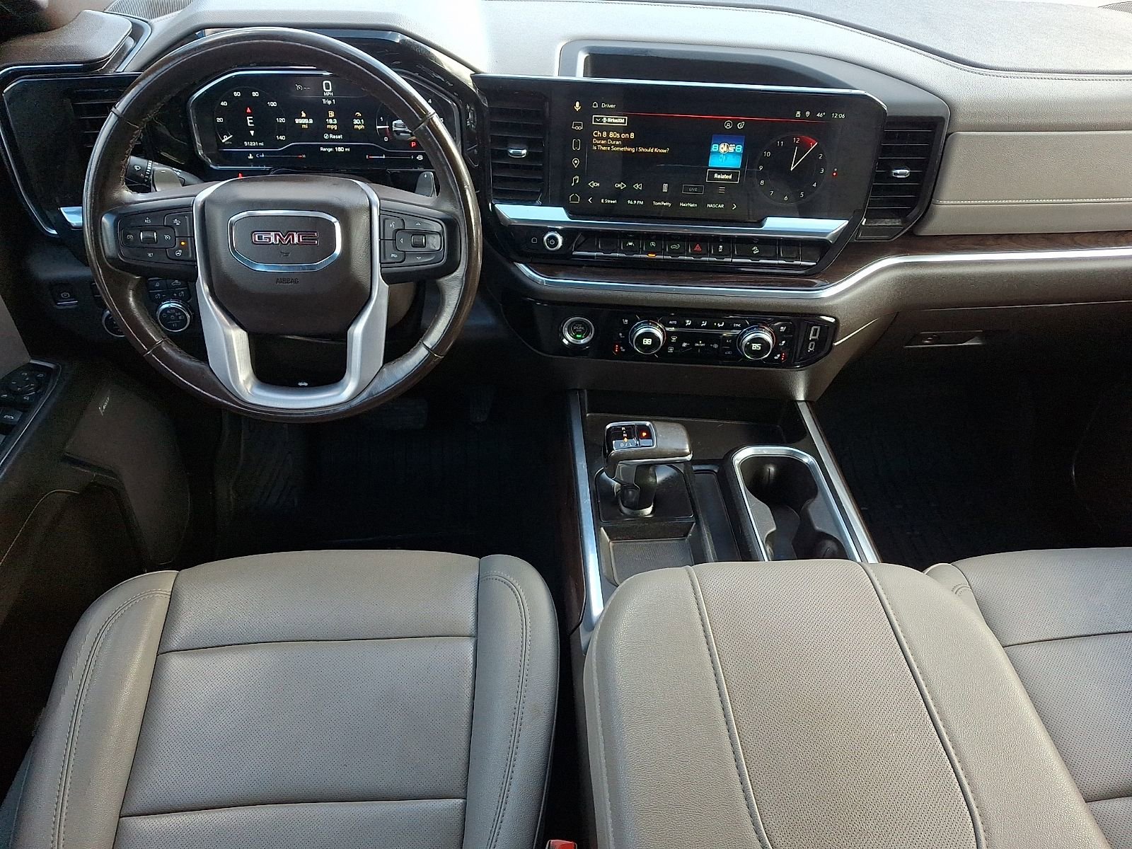 Used 2023 GMC Sierra 1500 SLT w/ SLT Premium Package AWD/4WD image 11