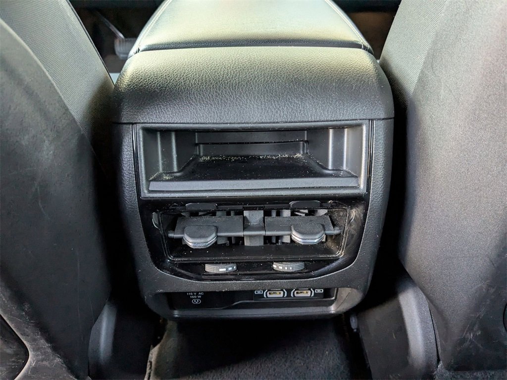 Used 2024 Jeep Grand Cherokee Altitude image 30