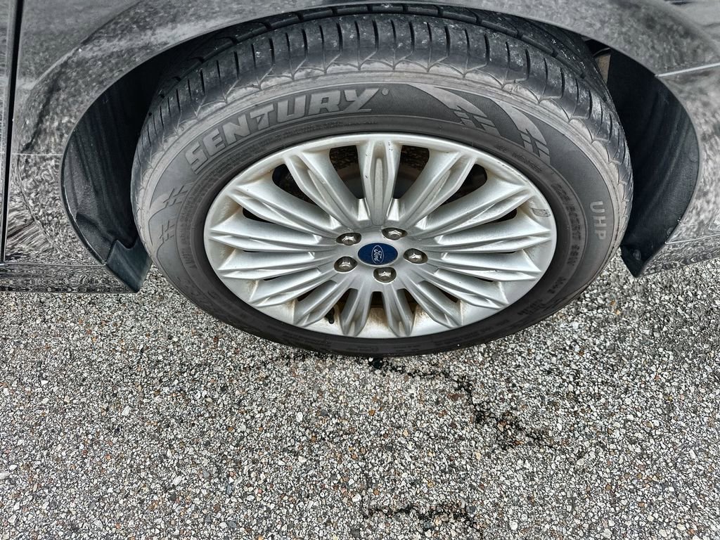 Used 2014 Ford Fusion SE w/ Equipment Group 502A FWD image 4